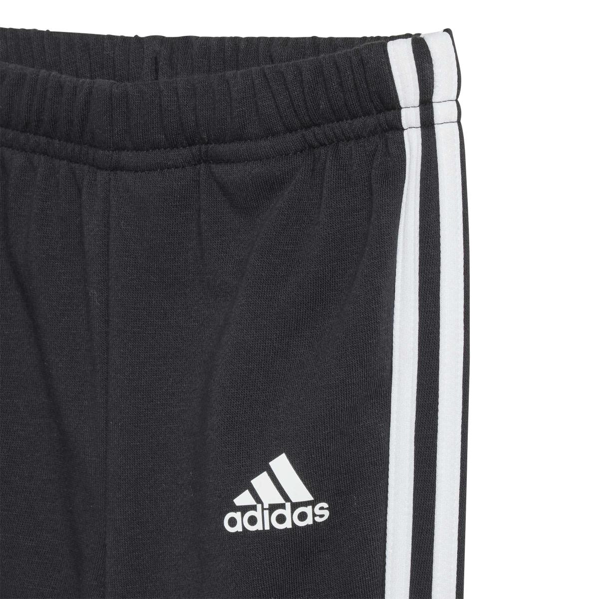 product/2/0/2025_09_adidas_iq4115_5_apparel_photography_detail_view_3_white.jpg