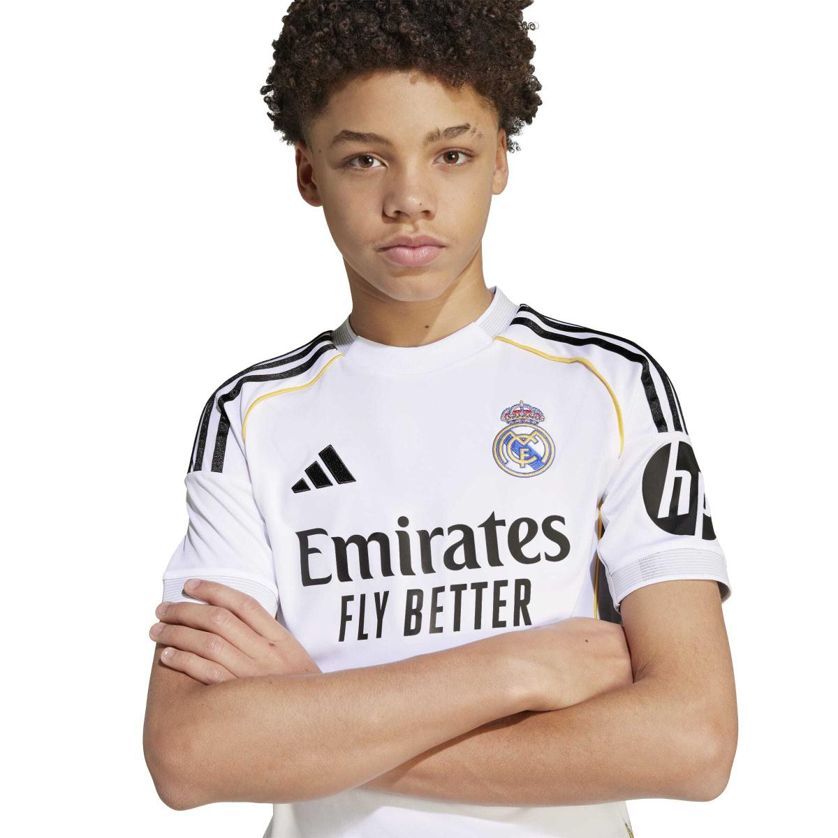product/2/0/2025_adidas_jn8887_7_apparel_on_model_detail_view_2_white.jpg