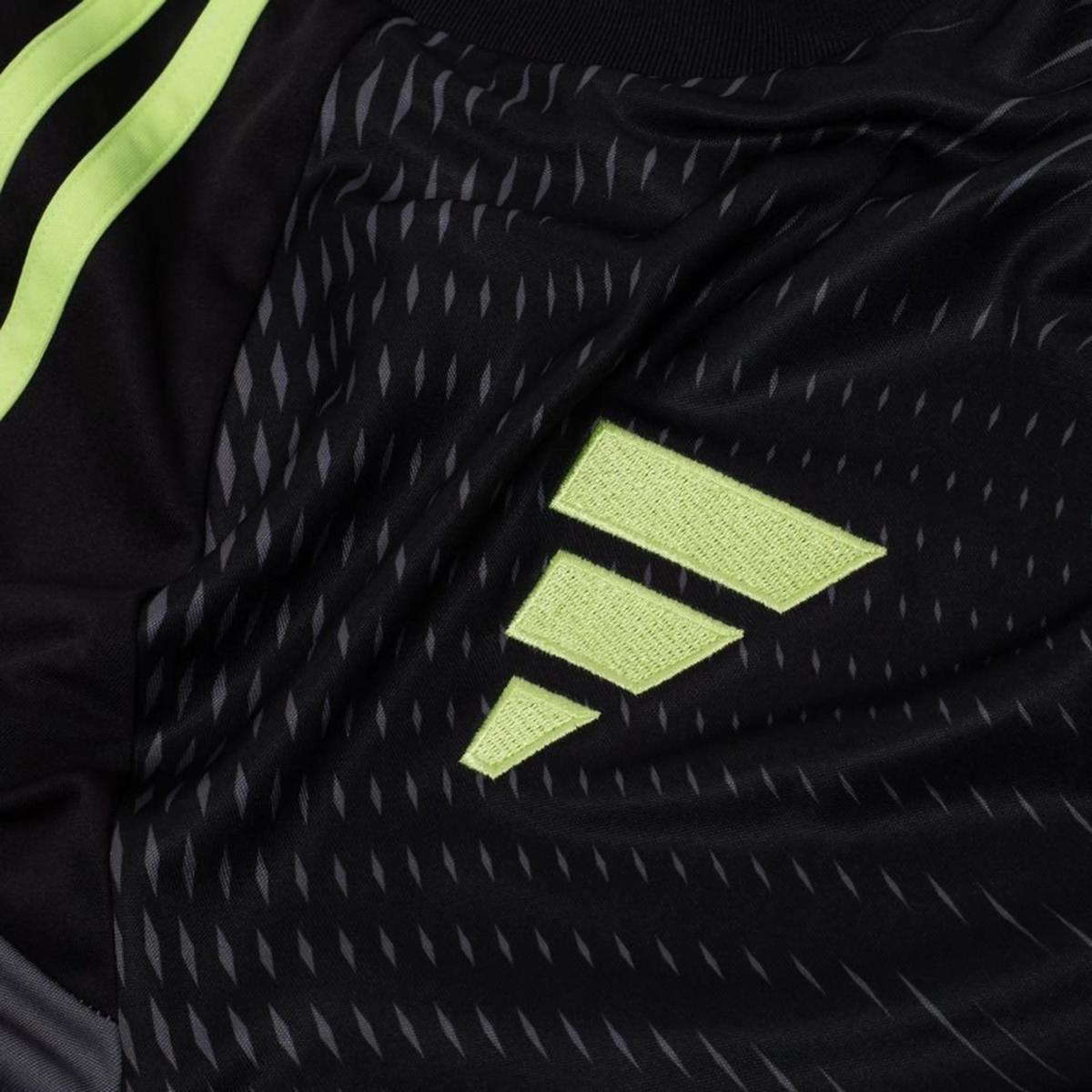product/2/0/2025_adidas_jp3009_04.jpg