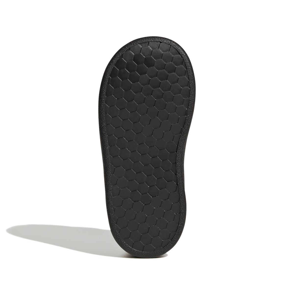 product/a/d/adidas-originals_gw6497_4_footwear_photography_bottom_view_white_000.jpg