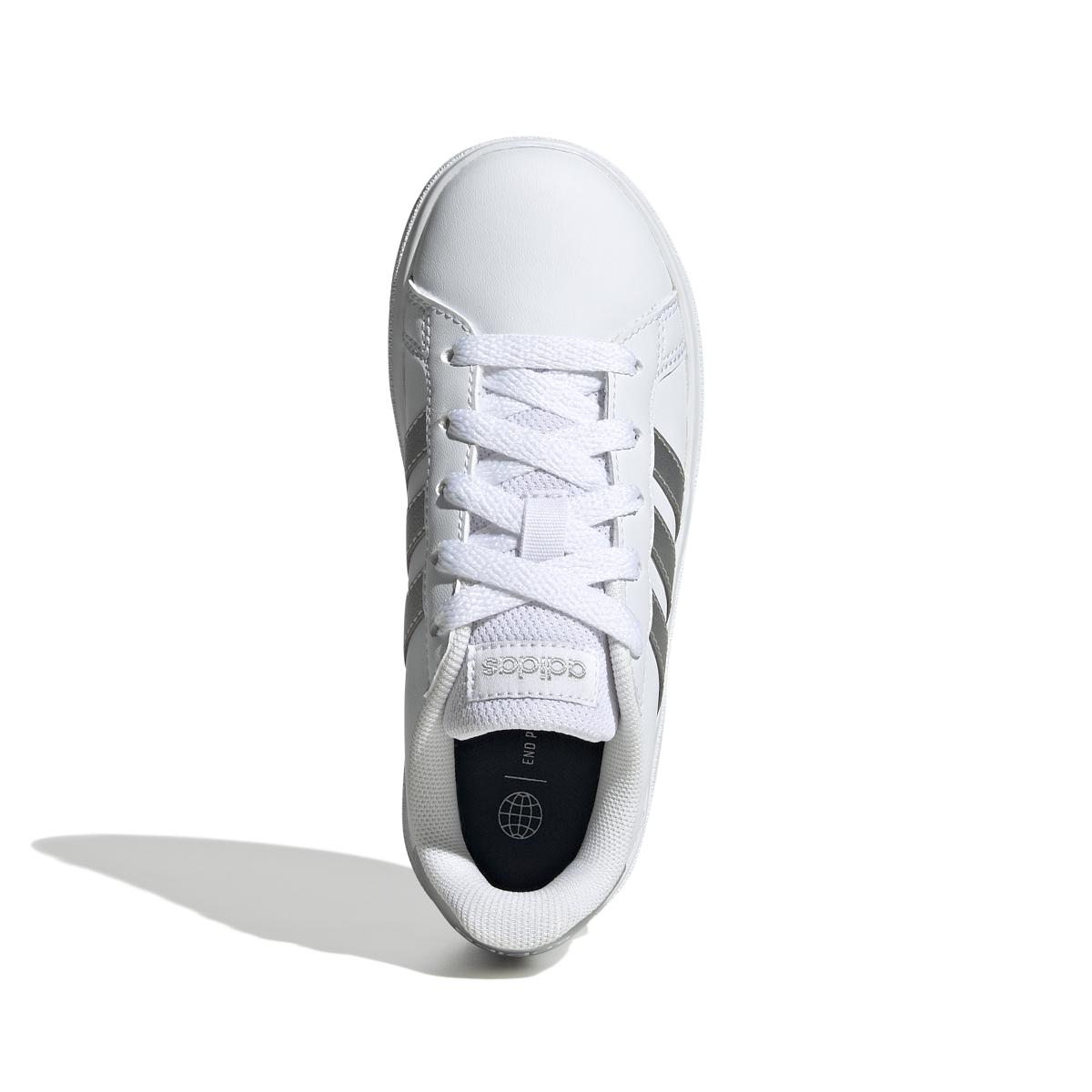 product/a/d/adidas-originals_gw6506_3_footwear_photography_top_portrait_view_white_000.jpg