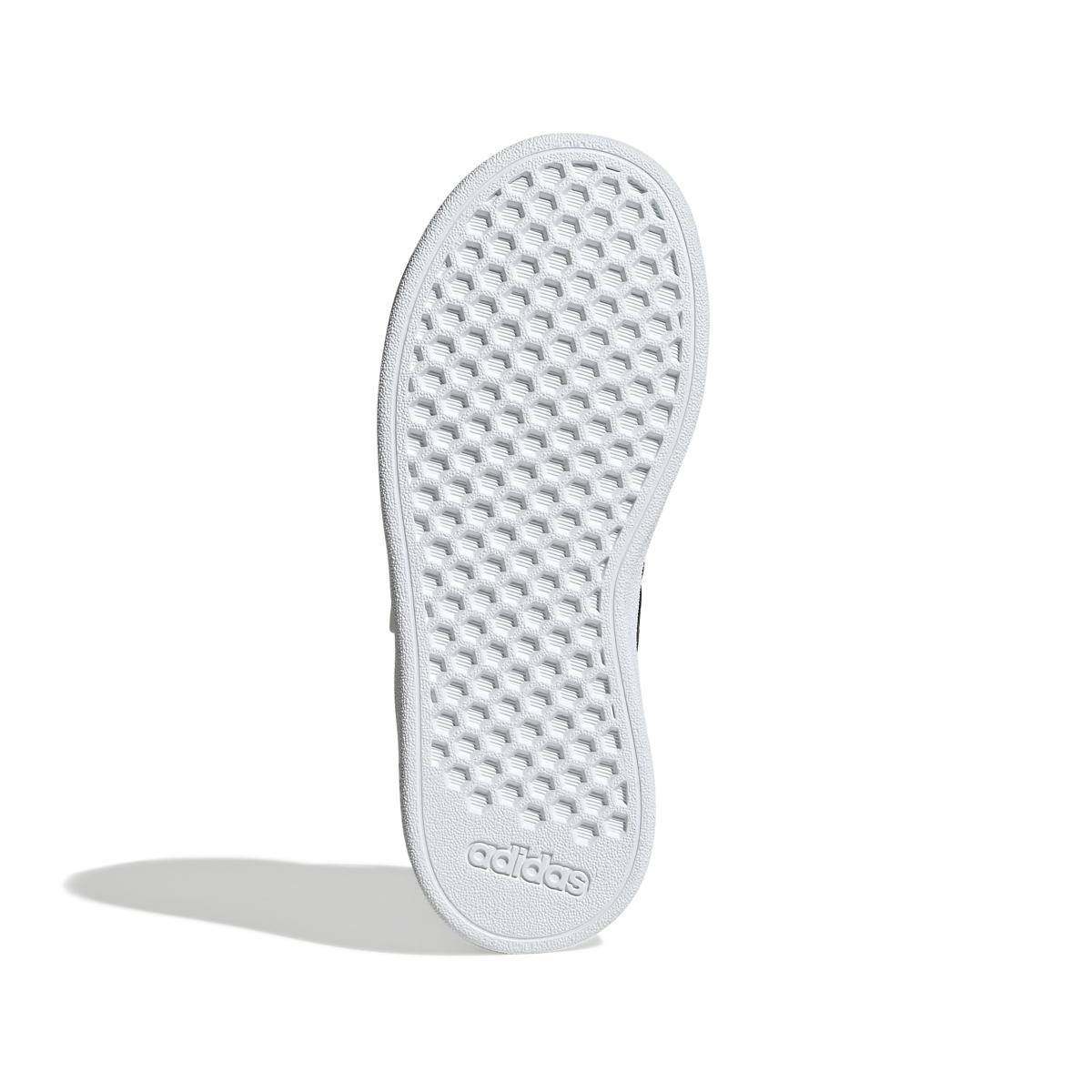 product/a/d/adidas-originals_gw6521_4_footwear_photography_bottom_view_white_000.jpg