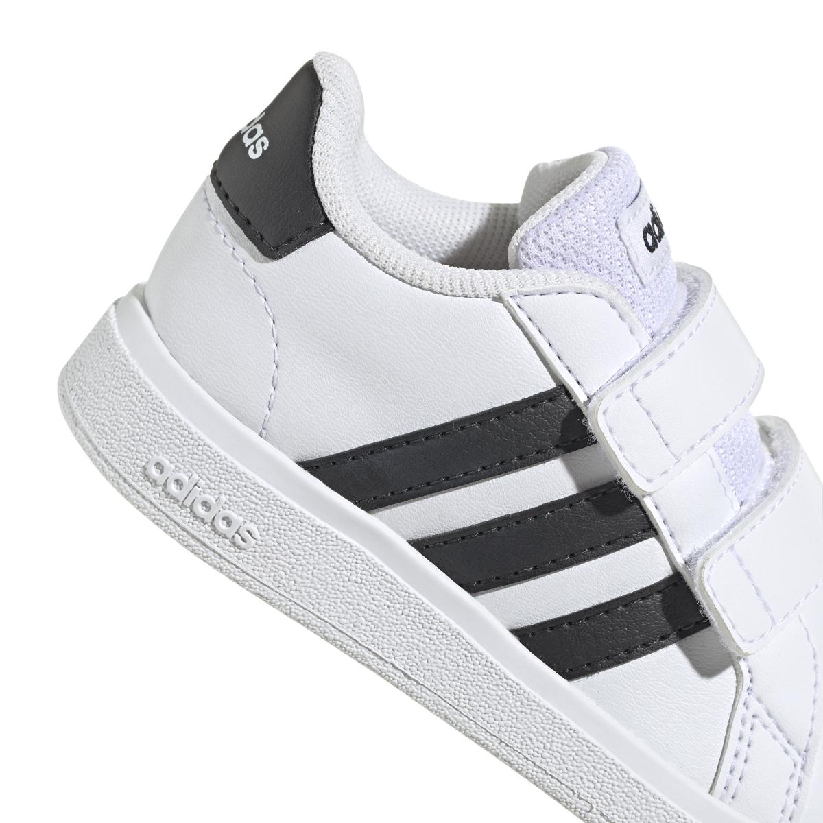 product/a/d/adidas-originals_gw6527_8_footwear_photography_detail_view_1_white_000.jpg