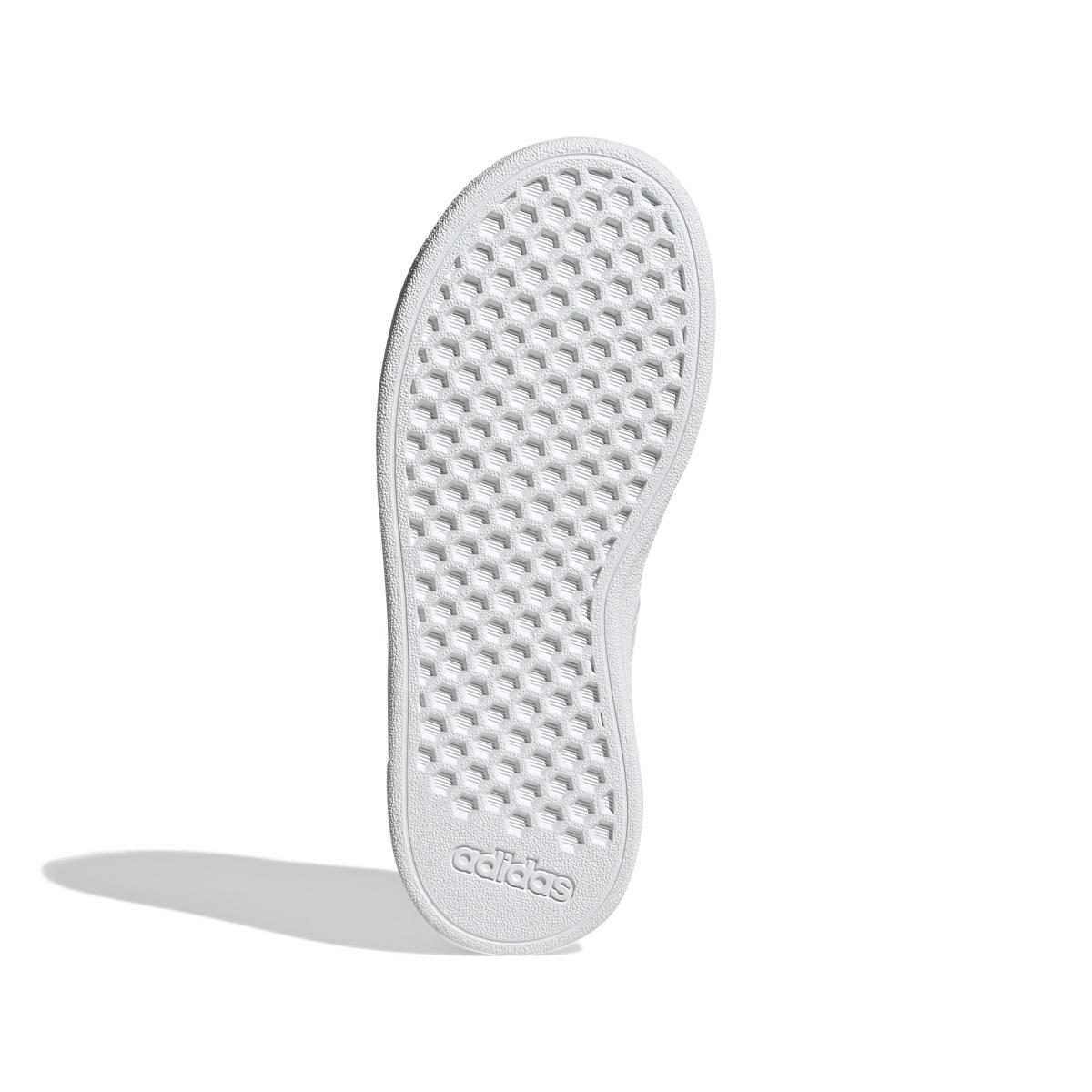 product/a/d/adidas-originals_gy2326_4_footwear_photography_bottom_view_white_000.jpg