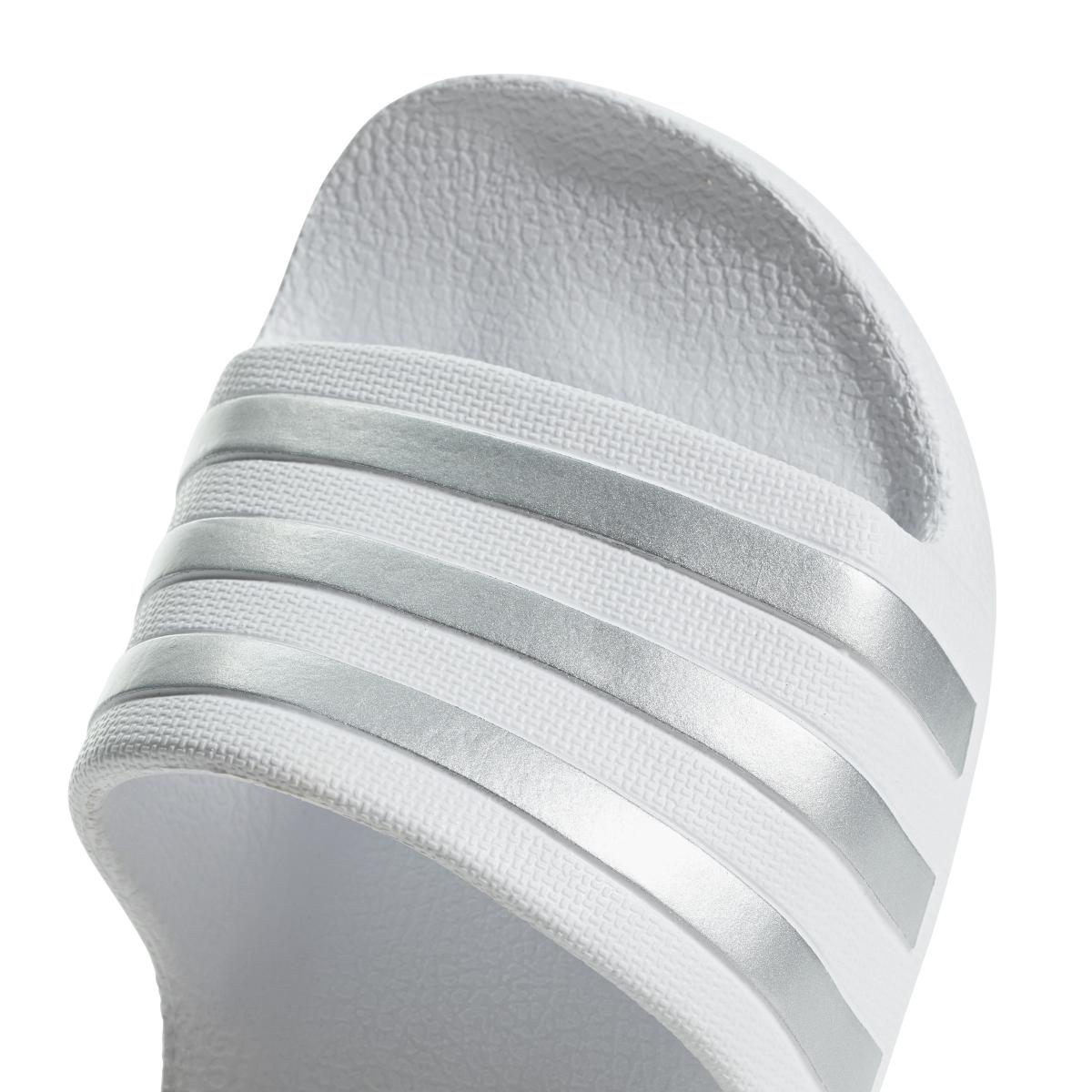 product/a/d/adidas_f35555_10_footwear_photography_detail_view_3_white-nw112824.jpg