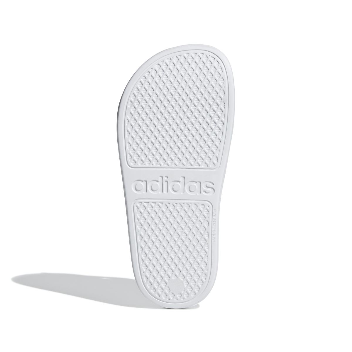 product/a/d/adidas_f35555_4_footwear_photography_bottom_view_white-nw112824.jpg