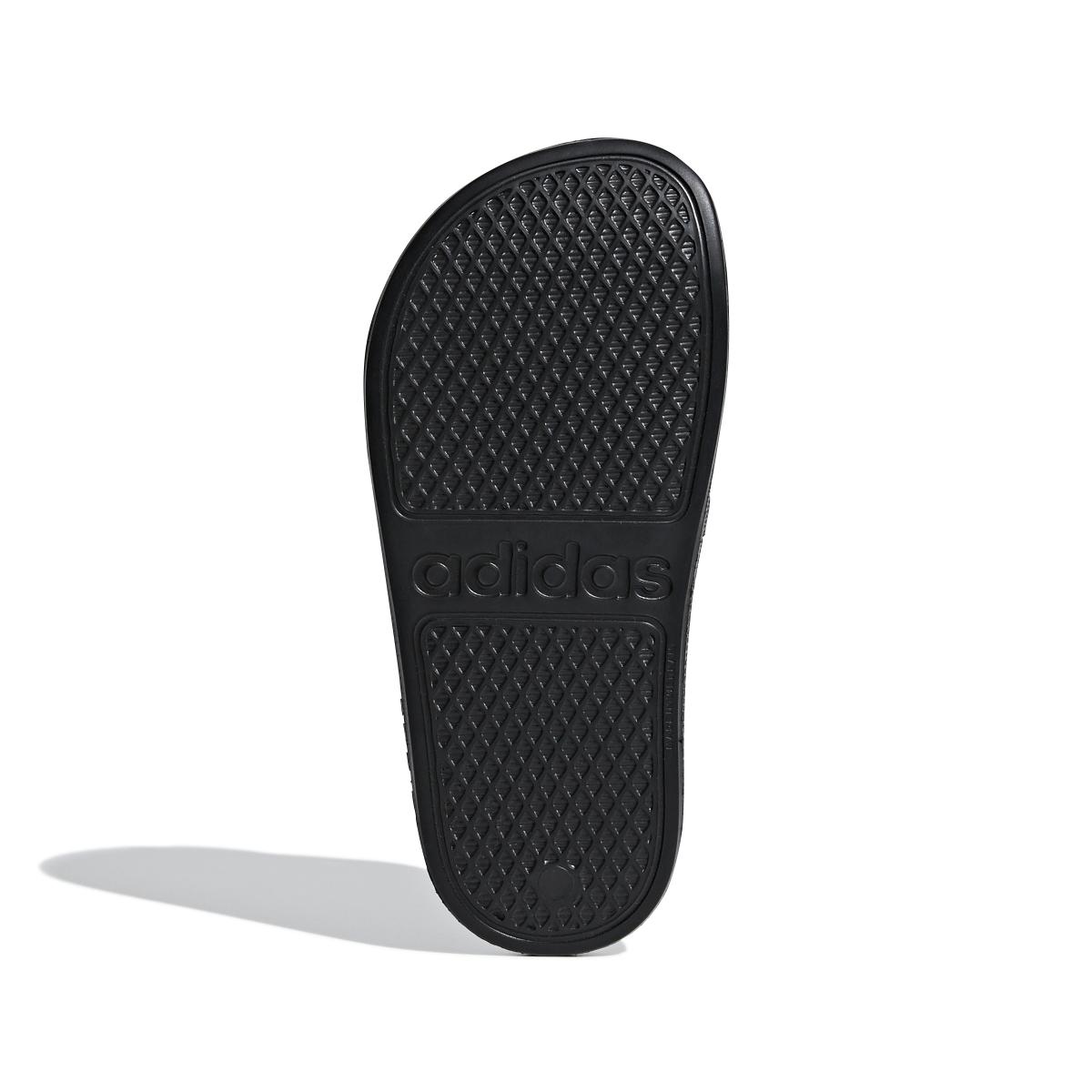 product/a/d/adidas_f35556_4_footwear_photography_bottom_view_white-nw112824.jpg