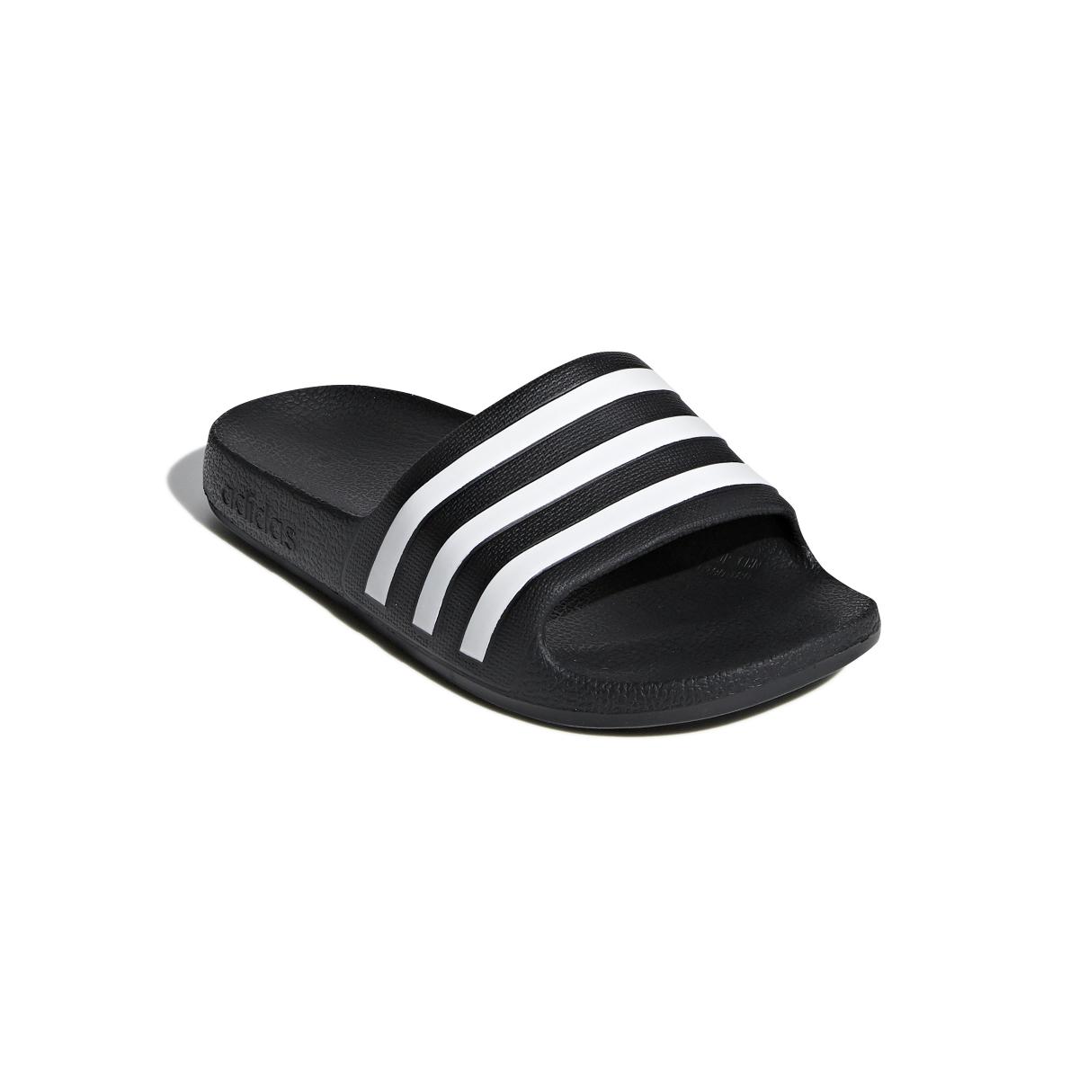 product/a/d/adidas_f35556_6_footwear_photography_front_lateral_top_view_white-nw112824.jpg