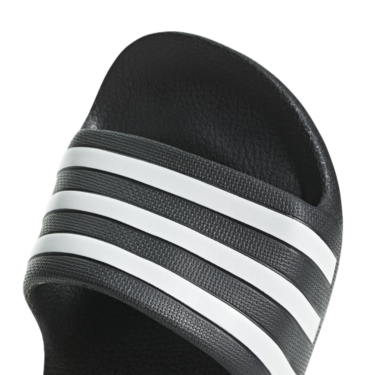 product/a/d/adidas_f35556_8_footwear_photography_detail_view_1_white-nw112824.jpg