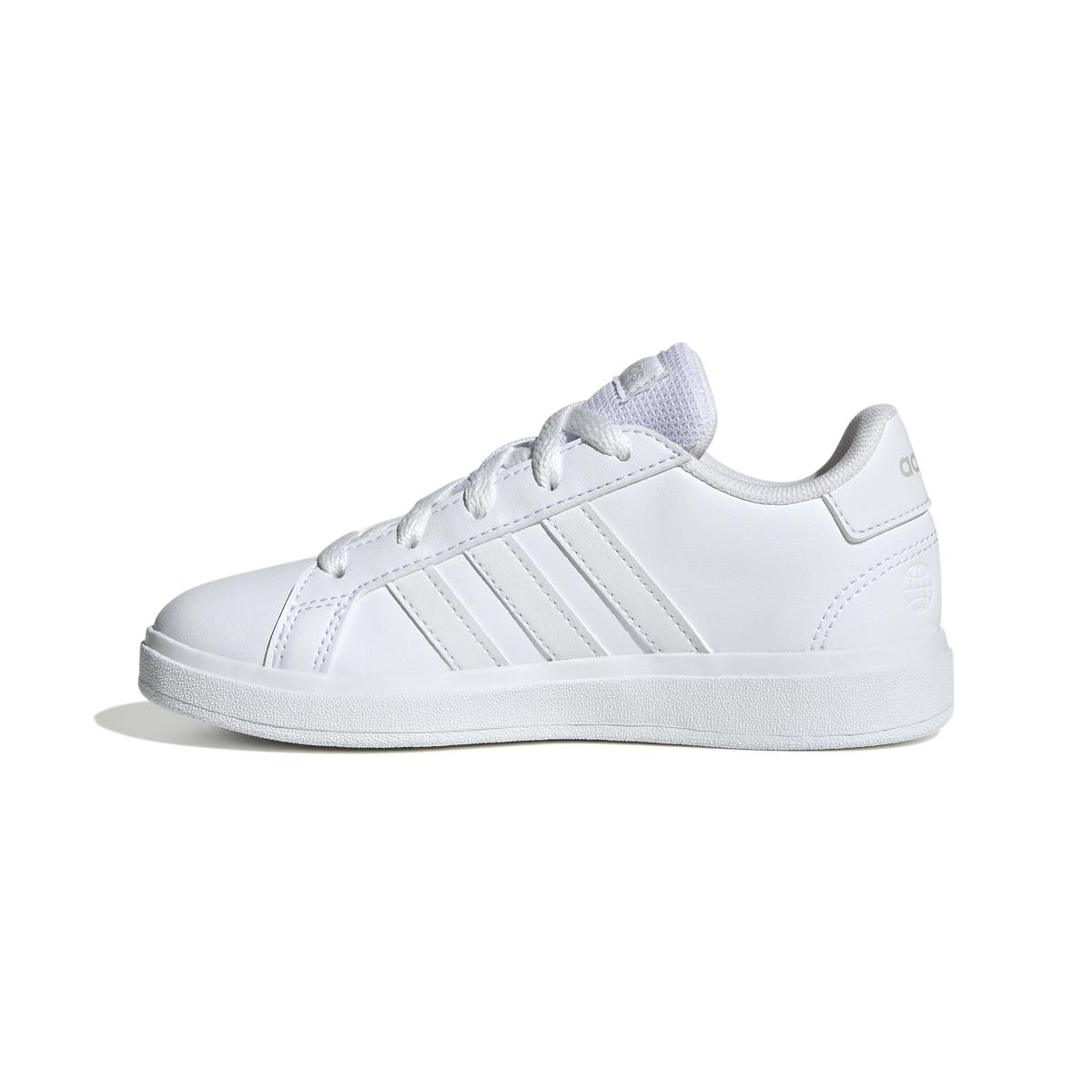 product/a/d/adidas_fz6158_5_footwear_photography_side_medial_center_view_white_000.jpg