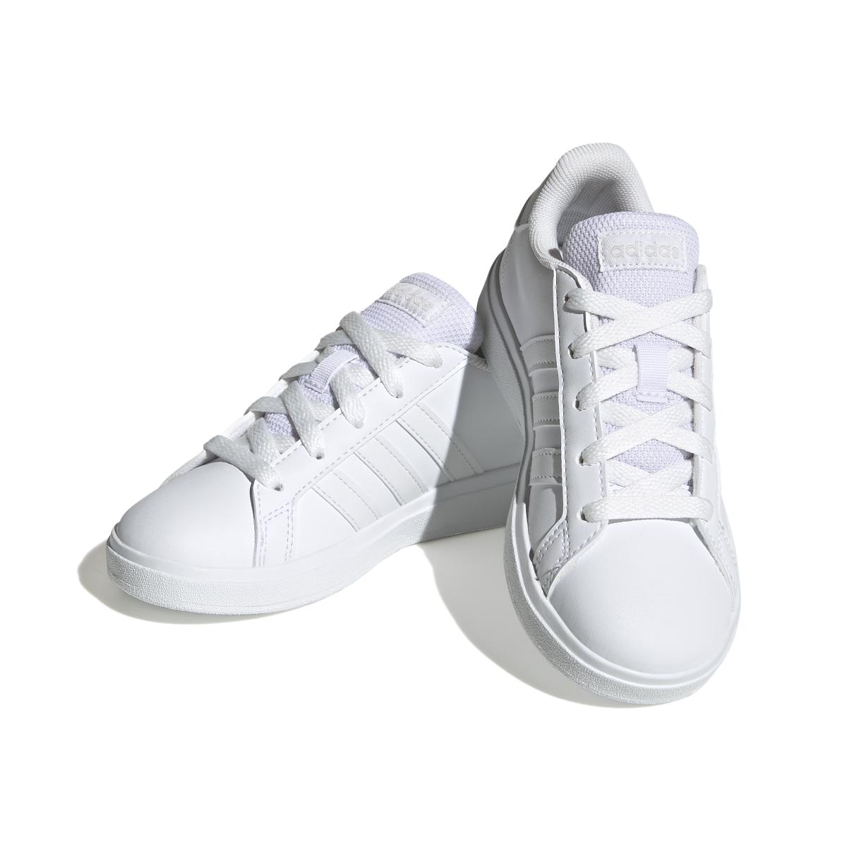 product/a/d/adidas_fz6158_6_footwear_photography_front_lateral_top_view_white_000.jpg