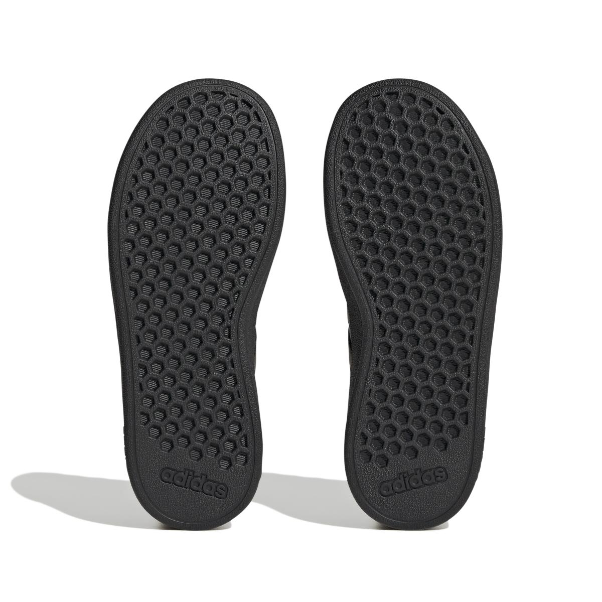 product/a/d/adidas_fz6159_4_footwear_photography_bottom_view_white_000.jpg