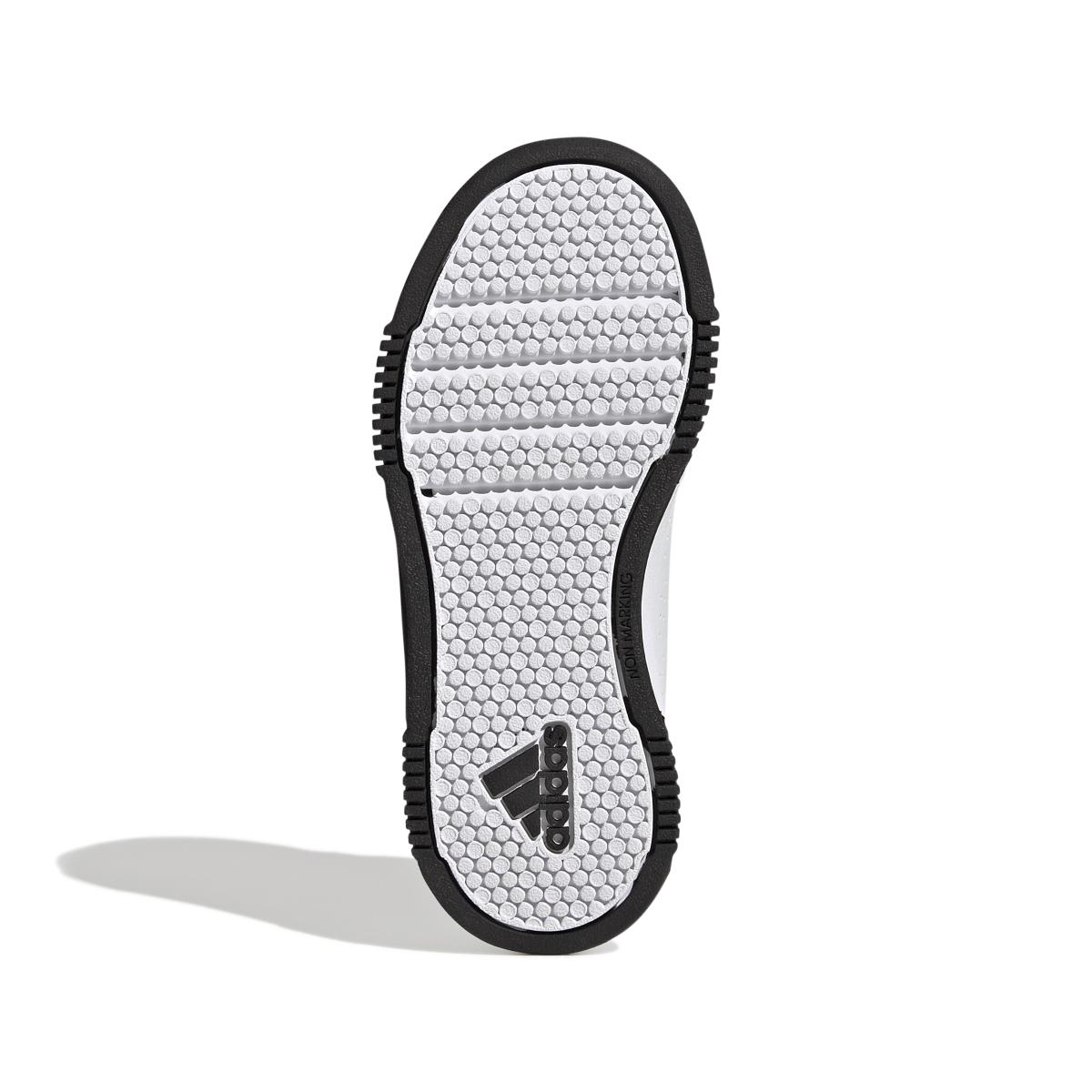product/a/d/adidas_gw1981_4_footwear_photography_bottom_view_white_000.jpg
