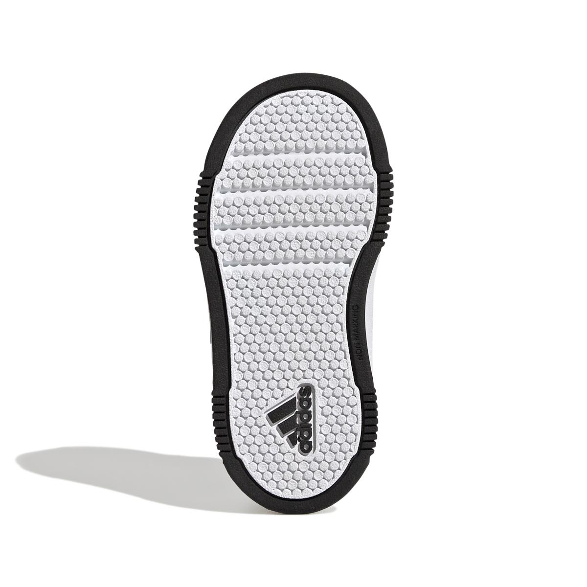 product/a/d/adidas_gw1988_4_footwear_photography_bottom_view_white_000.jpg