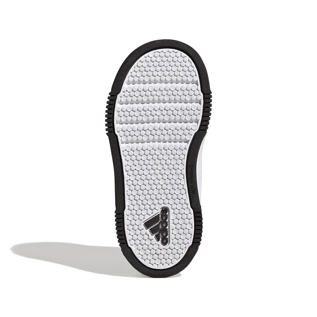 product/a/d/adidas_gw6456_4_footwear_photography_bottom_view_white_000.jpg