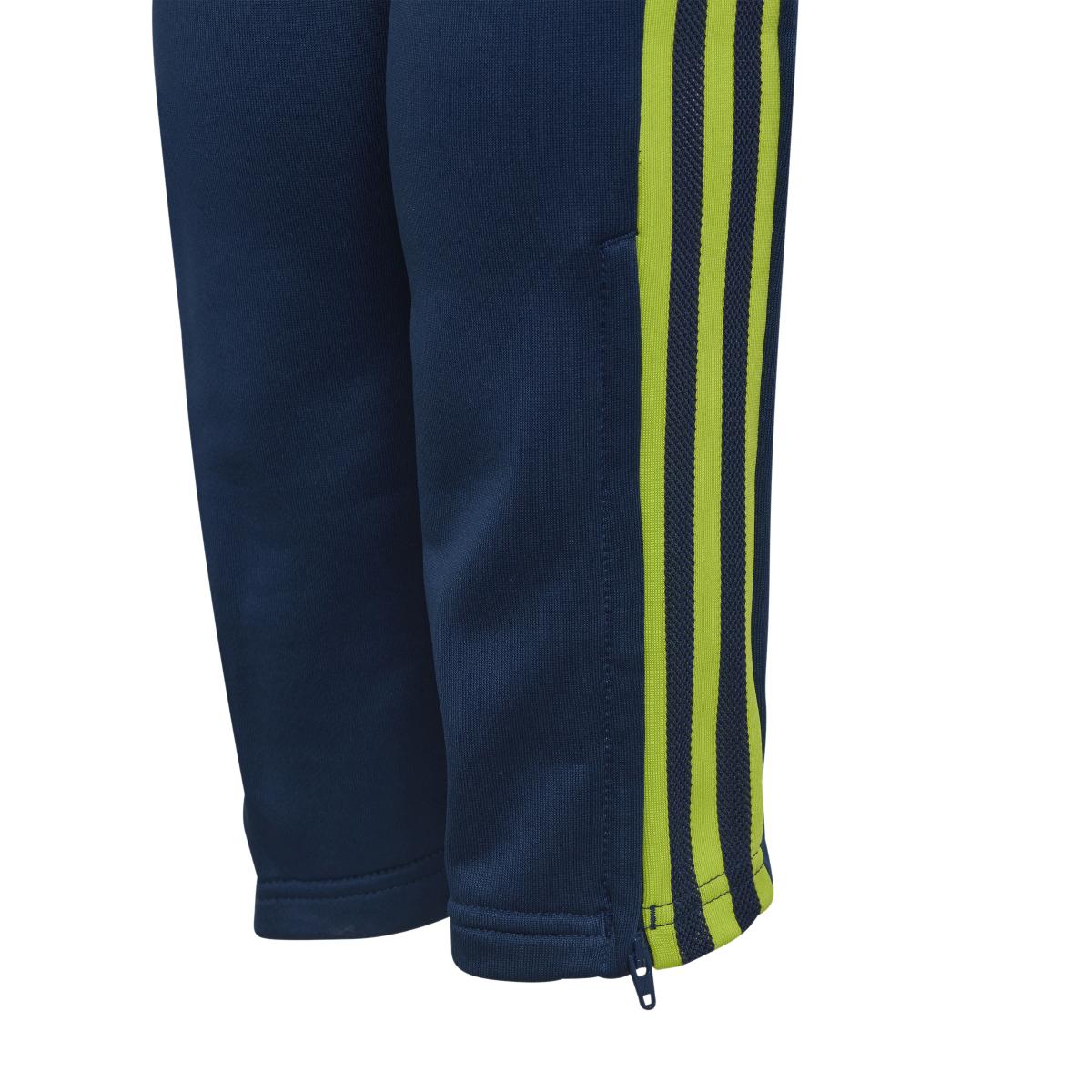 product/a/d/adidas_ha2638_4_apparel_photography_detail_view_1_white_xo.jpg