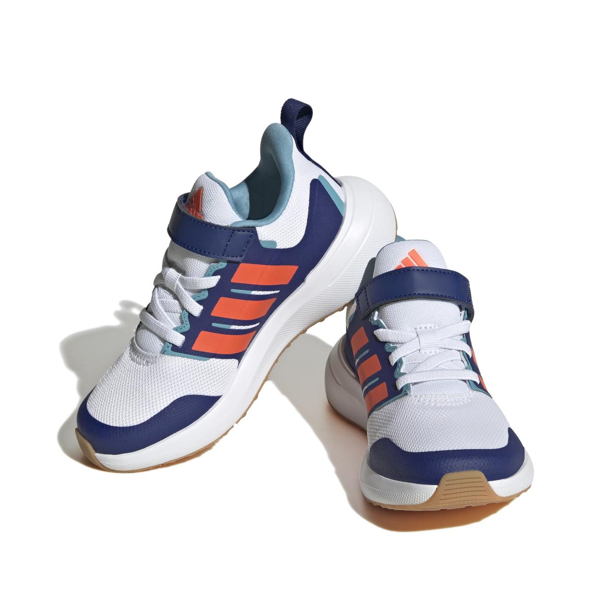 product/a/d/adidas_hp5450_6_footwear_photography_front_lateral_top_view_white_000.jpg