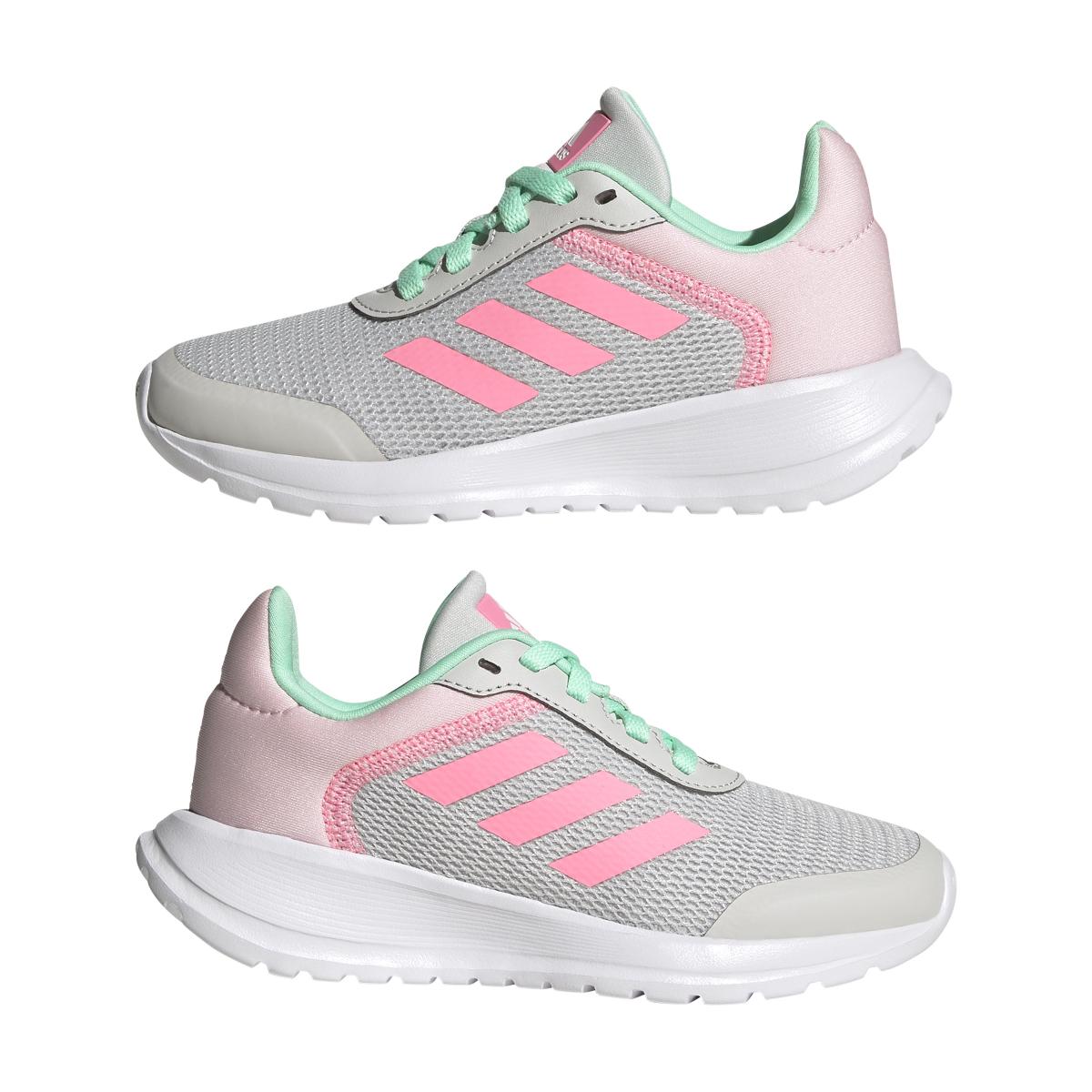 product/a/d/adidas_hq1263_10_footwear_photography_mirrored_pair_view_white_000.jpg