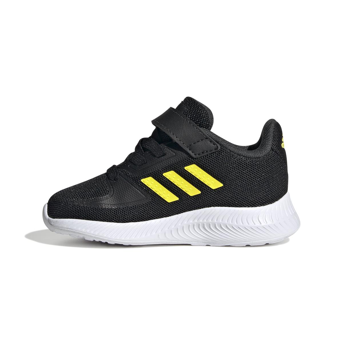 product/a/d/adidas_hr1400_5_footwear_photography_side_medial_center_view_white_000.jpg