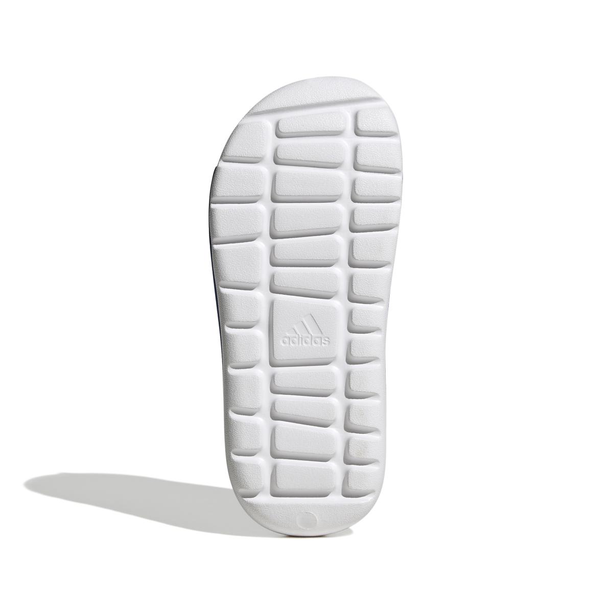 product/a/d/adidas_id2841_4_footwear_photography_bottom_view_white.jpg