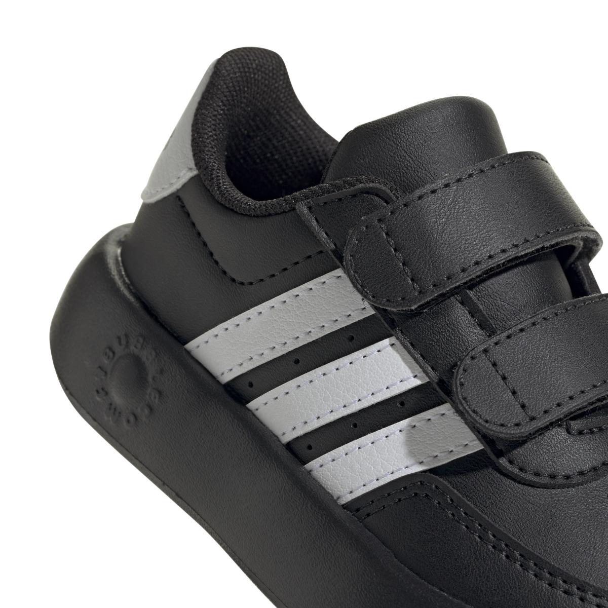 product/a/d/adidas_id5277_9_footwear_photography_detail_view_2_white-nw052424.jpg