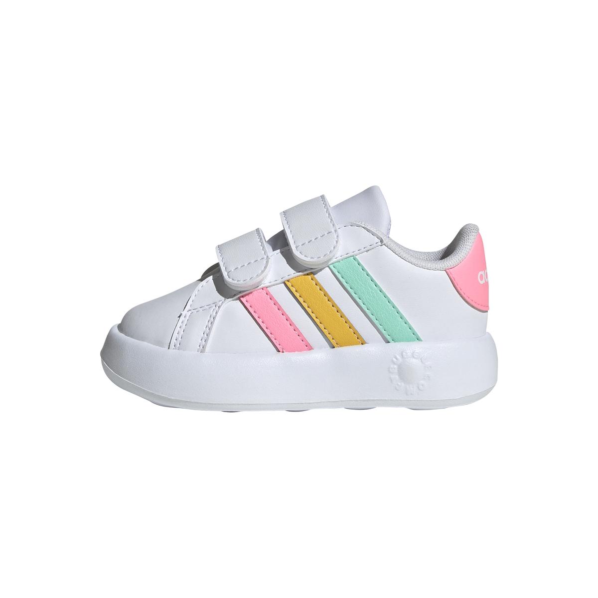 product/a/d/adidas_ie1371_12_footwear_photography_left_side_center_lateral_view_white.jpg