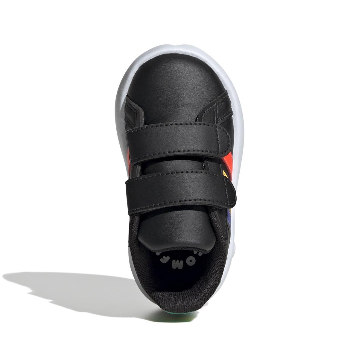 product/a/d/adidas_ie1372_3_footwear_photography_top_portrait_view_white.jpg