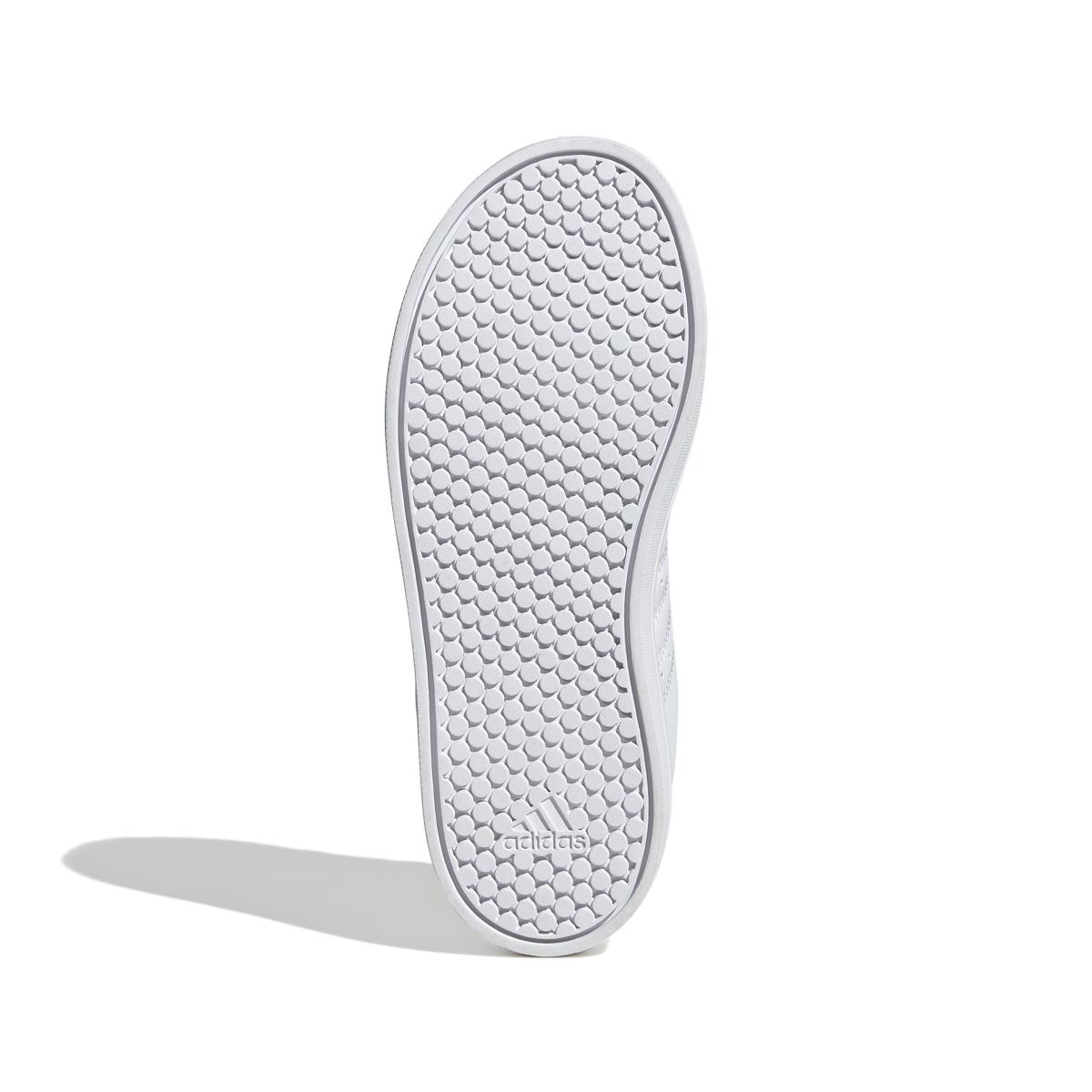 product/a/d/adidas_ie3468_4_footwear_photography_bottom_view_white-nw052424.jpg