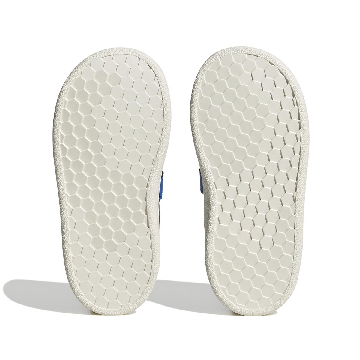 product/a/d/adidas_ie7457_4_footwear_photography_bottom_view_white_bv.jpg