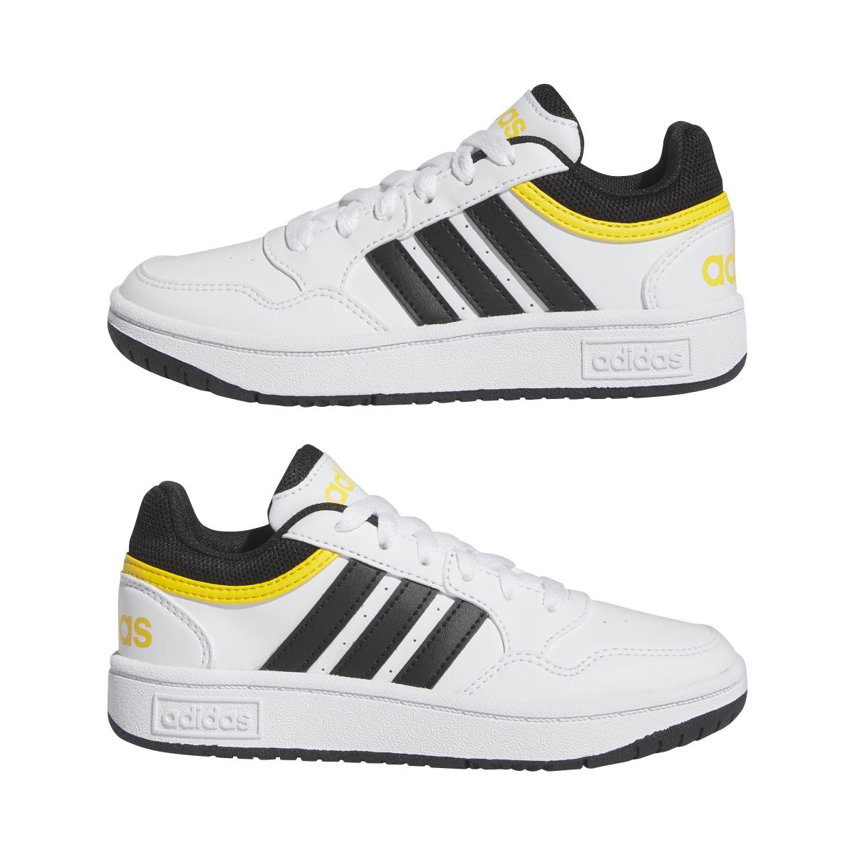 product/a/d/adidas_if2726_10_footwear_photography_mirrored_pair_view_white.jpg