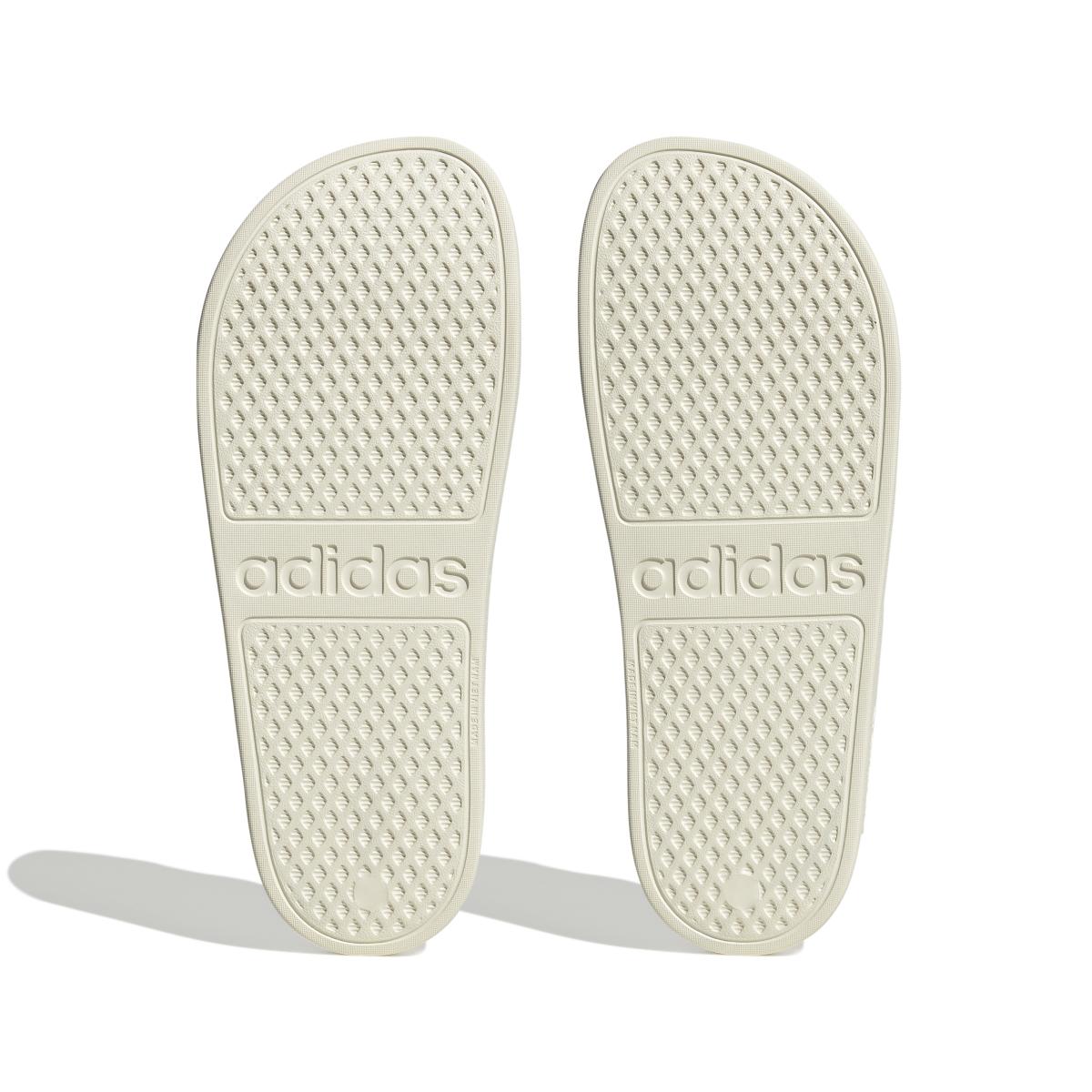 product/a/d/adidas_if7370_4_footwear_photography_bottom_view_white_bv.jpg