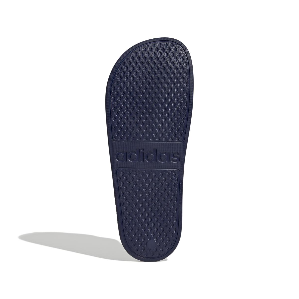 product/a/d/adidas_if7374_4_footwear_photography_bottom_view_white_bv.jpg