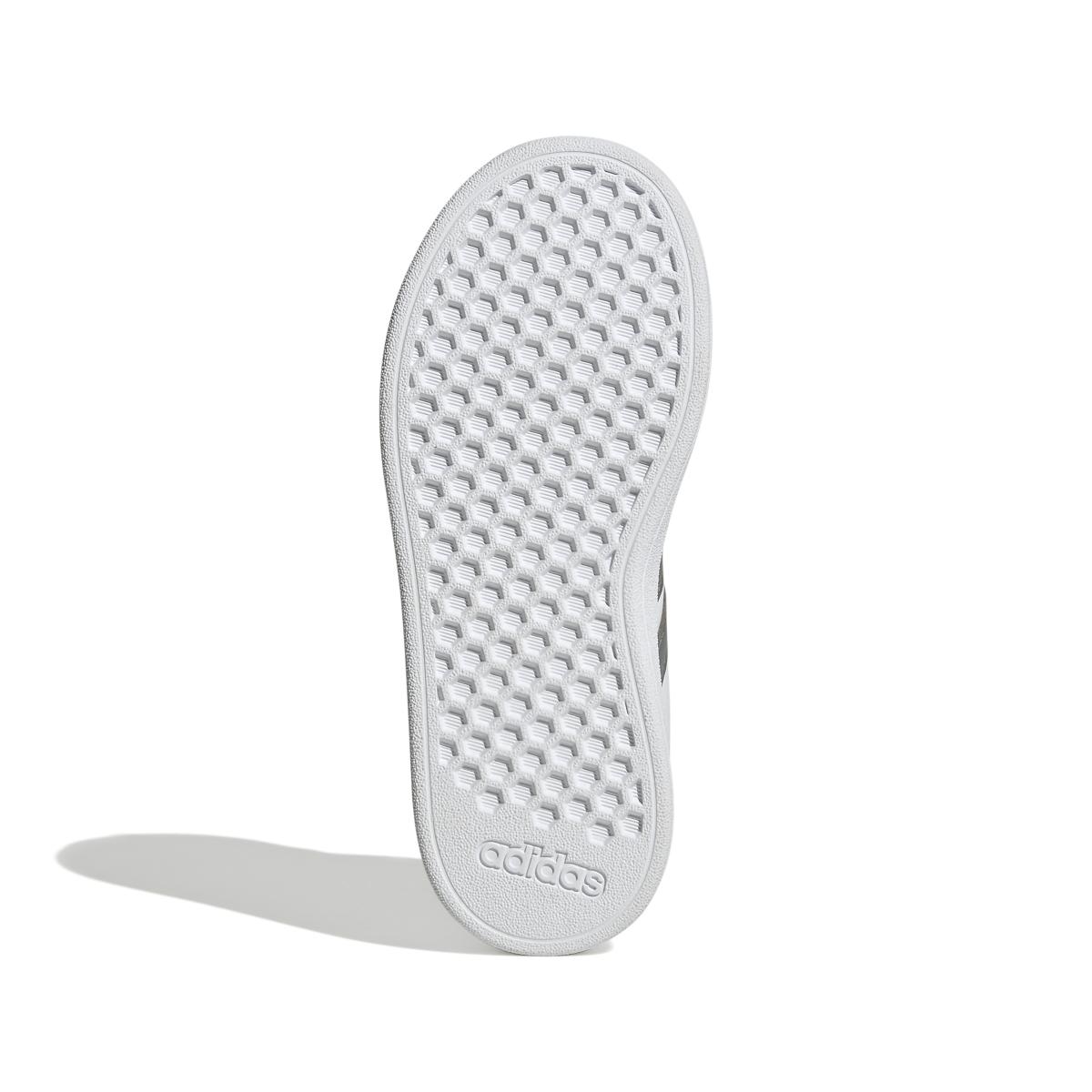 product/a/d/adidas_ih5532_4_footwear_photography_bottom_view_white.jpg