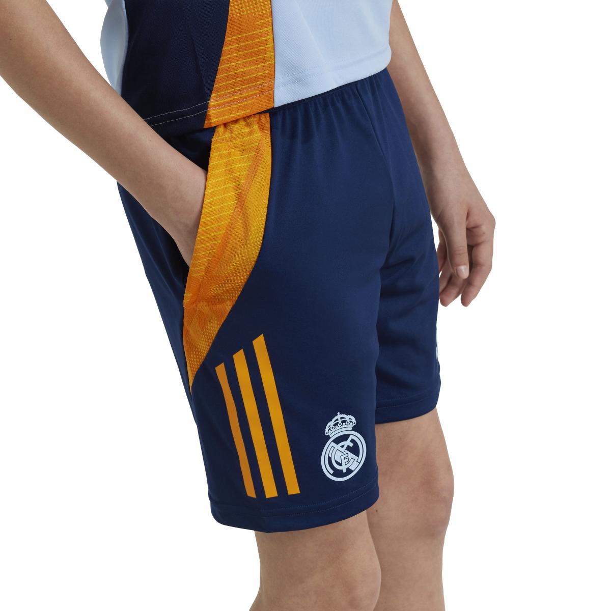 product/a/d/adidas_it5107_4_apparel_on_model_detail_view_1_white.jpg