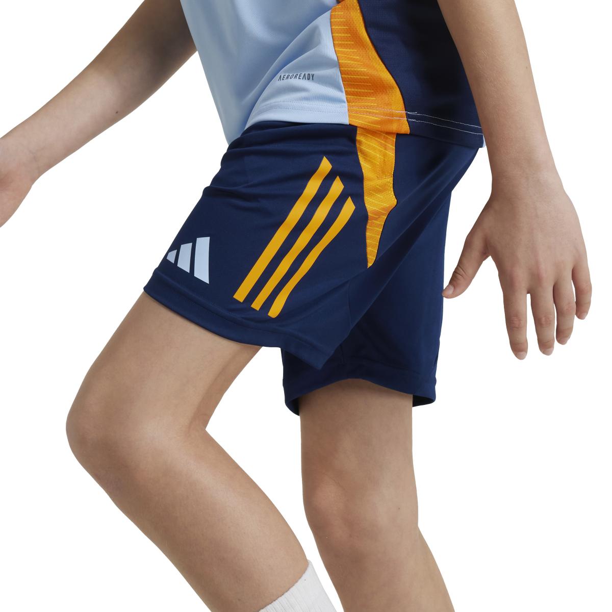product/a/d/adidas_it5107_5_apparel_on_model_detail_view_2_white.jpg