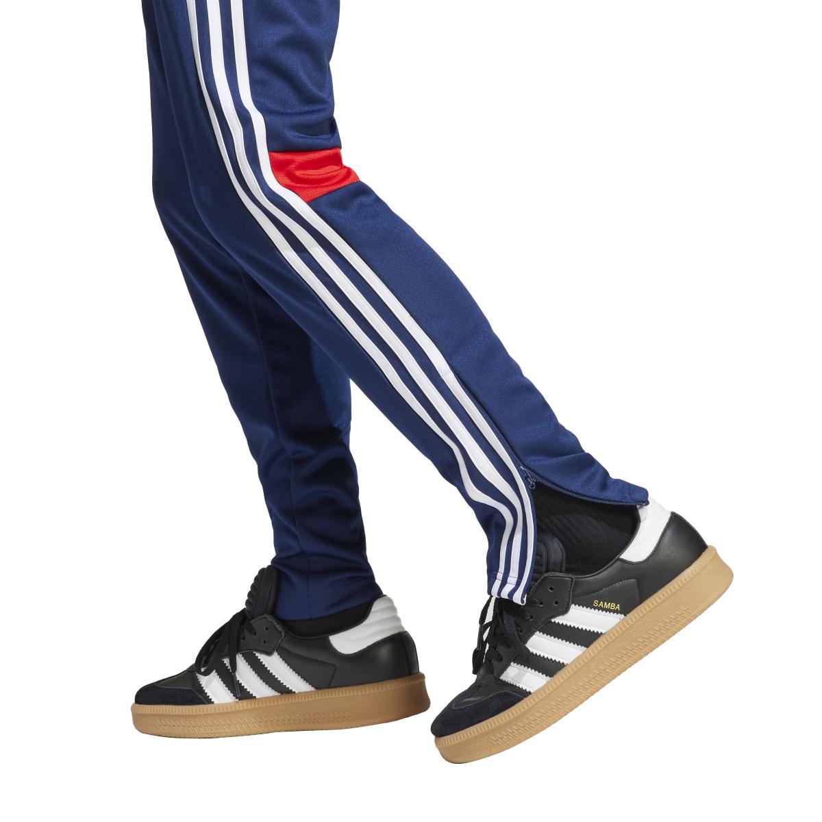 product/a/d/adidas_jd0626_navblu-red_8.jpg
