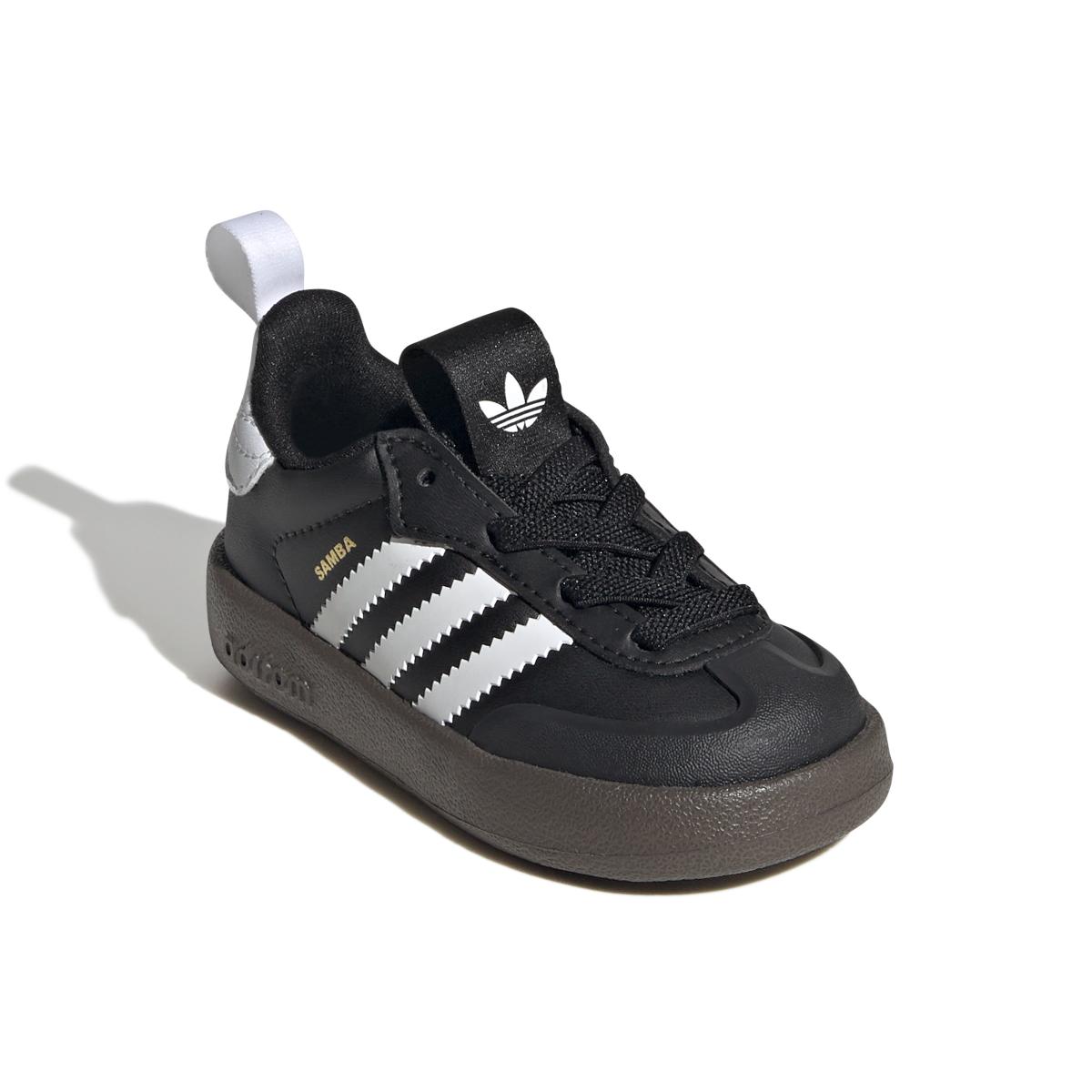 product/a/d/adidas_jh5201_6_footwear_photography_front_lateral_top_view_white.jpg