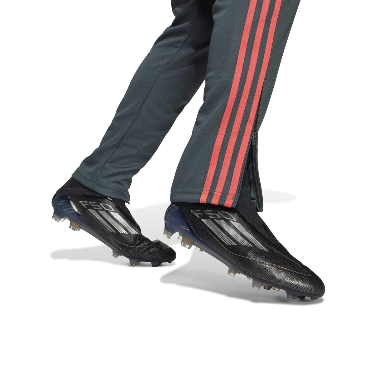 product/a/d/adidas_jn7968_8_apparel_on_model_detail_view_2_white.jpg