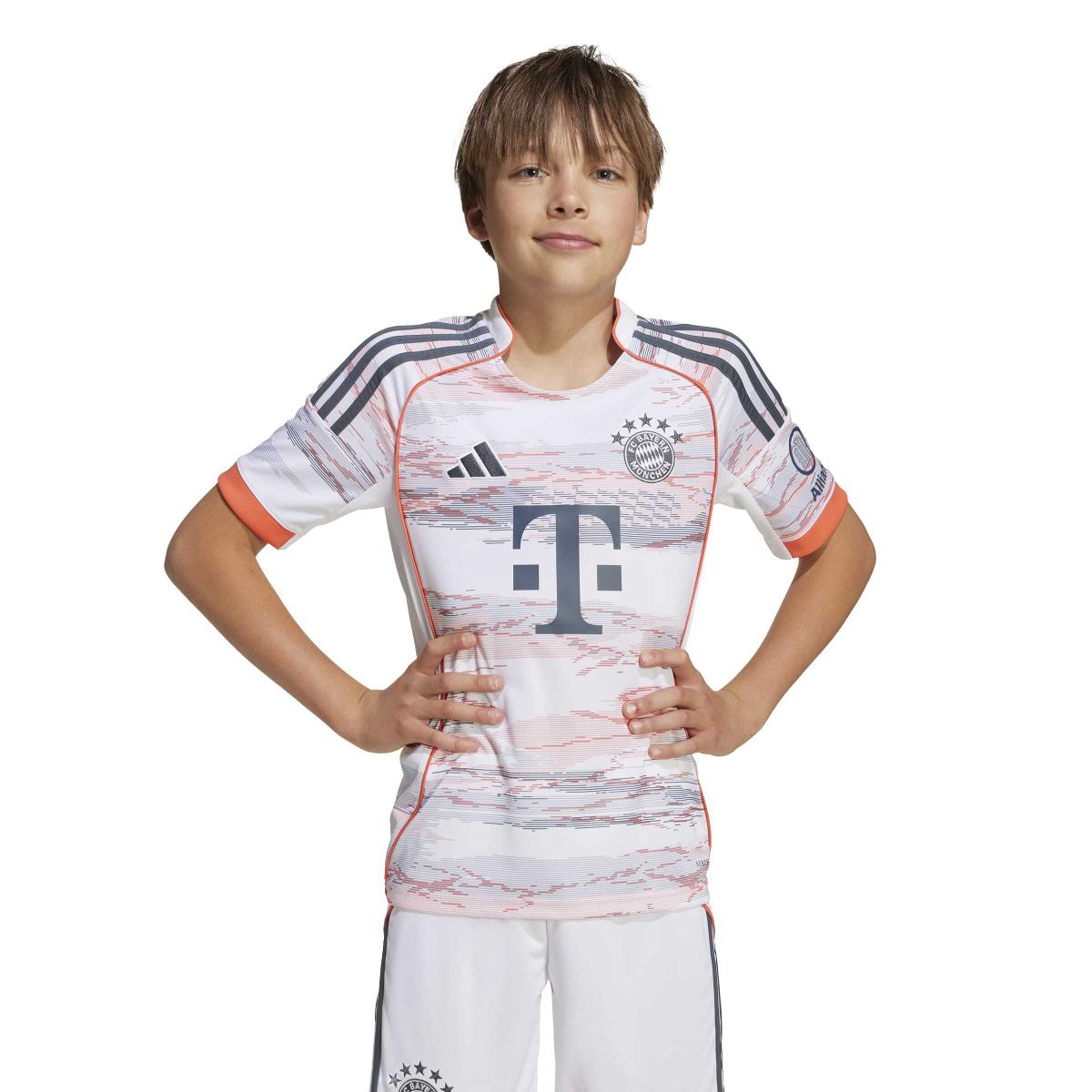 product/a/d/adidas_jn8524_3_apparel_on_model_standard_view_white.jpg