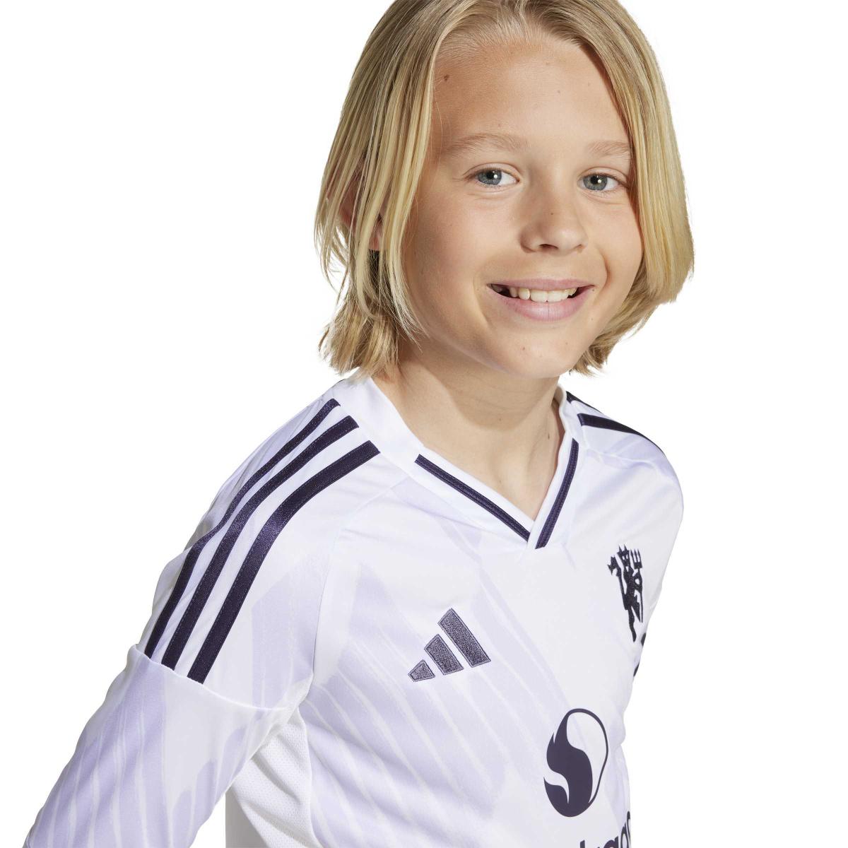 product/a/d/adidas_jp3031_7_apparel_on_model_detail_view_2_white.jpg