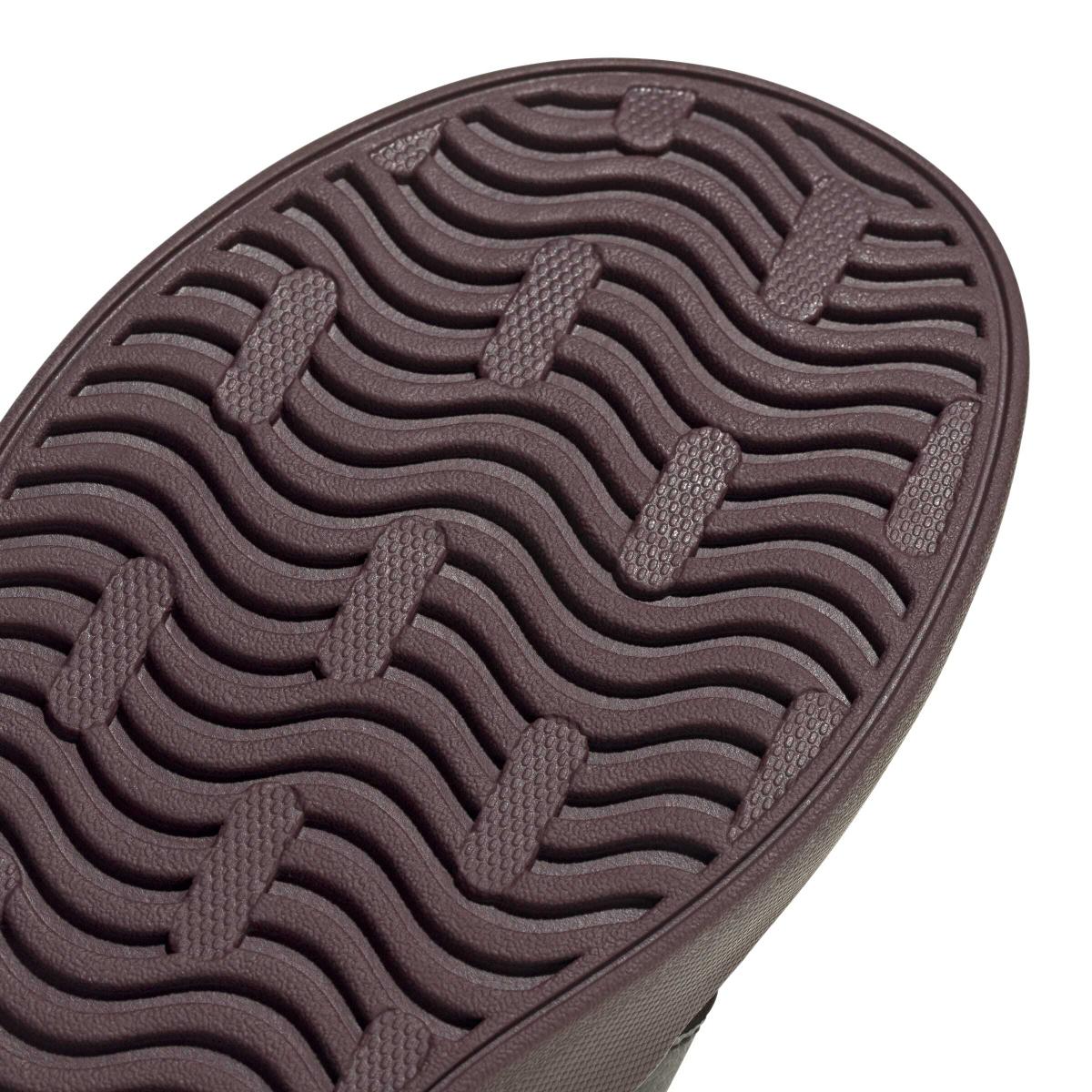 product/a/d/adidas_jp7850_8_footwear_photography_detail_view_1_white-nw091625.jpg