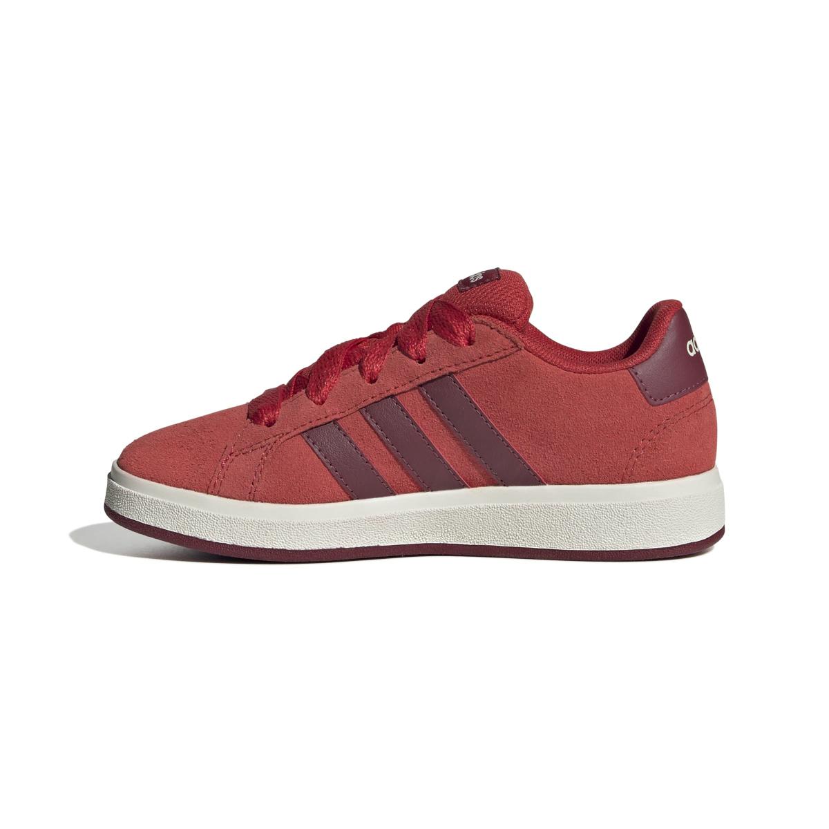 product/a/d/adidas_jq5654_5_footwear_photography_side_medial_center_view_white-nw091625.jpg
