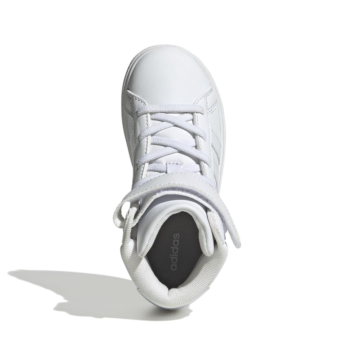 product/a/d/adidas_jr0803_3_footwear_photography_top_portrait_view_white-nw091625.jpg