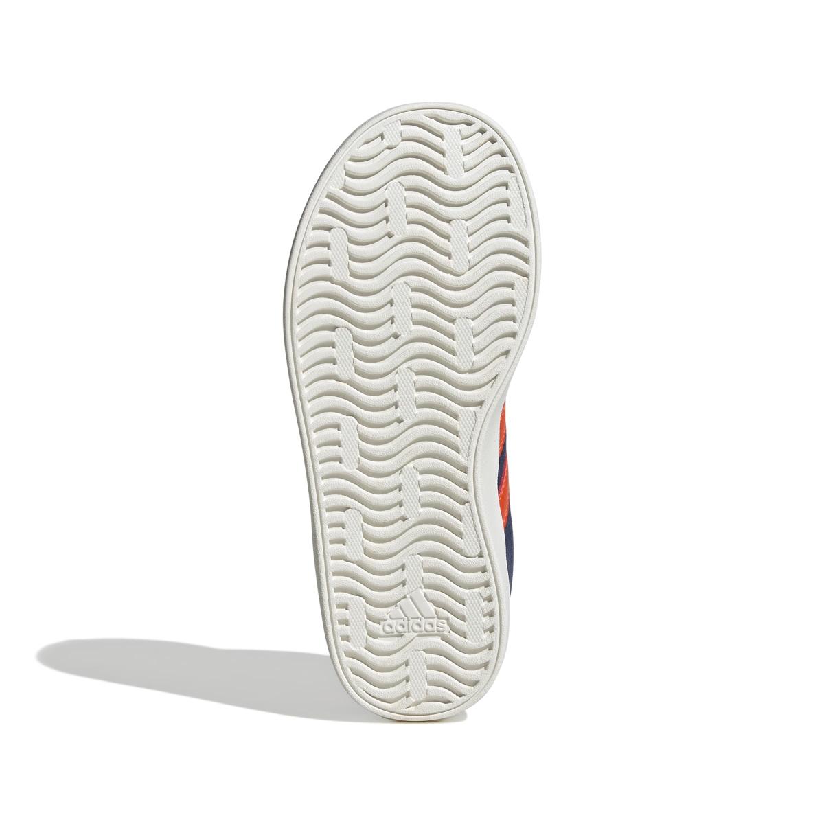 product/a/d/adidas_jr2215_4_footwear_photography_bottom_view_white-nw091625.jpg