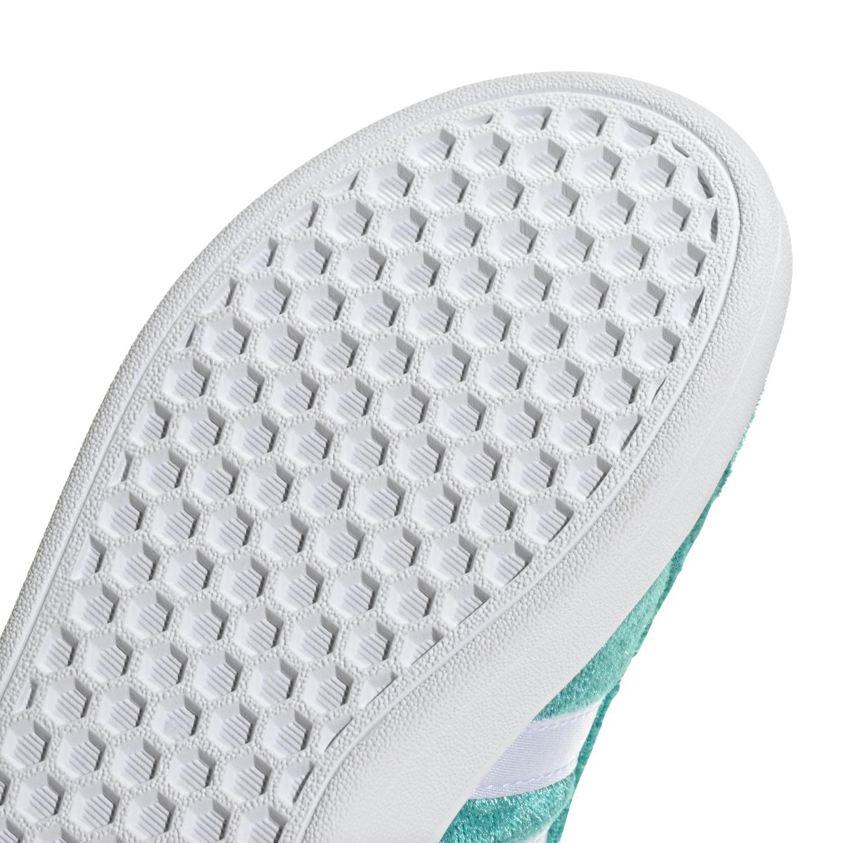 product/a/d/adidas_jr4919_9_footwear_photography_detail_view_2_white-nw091725.jpg