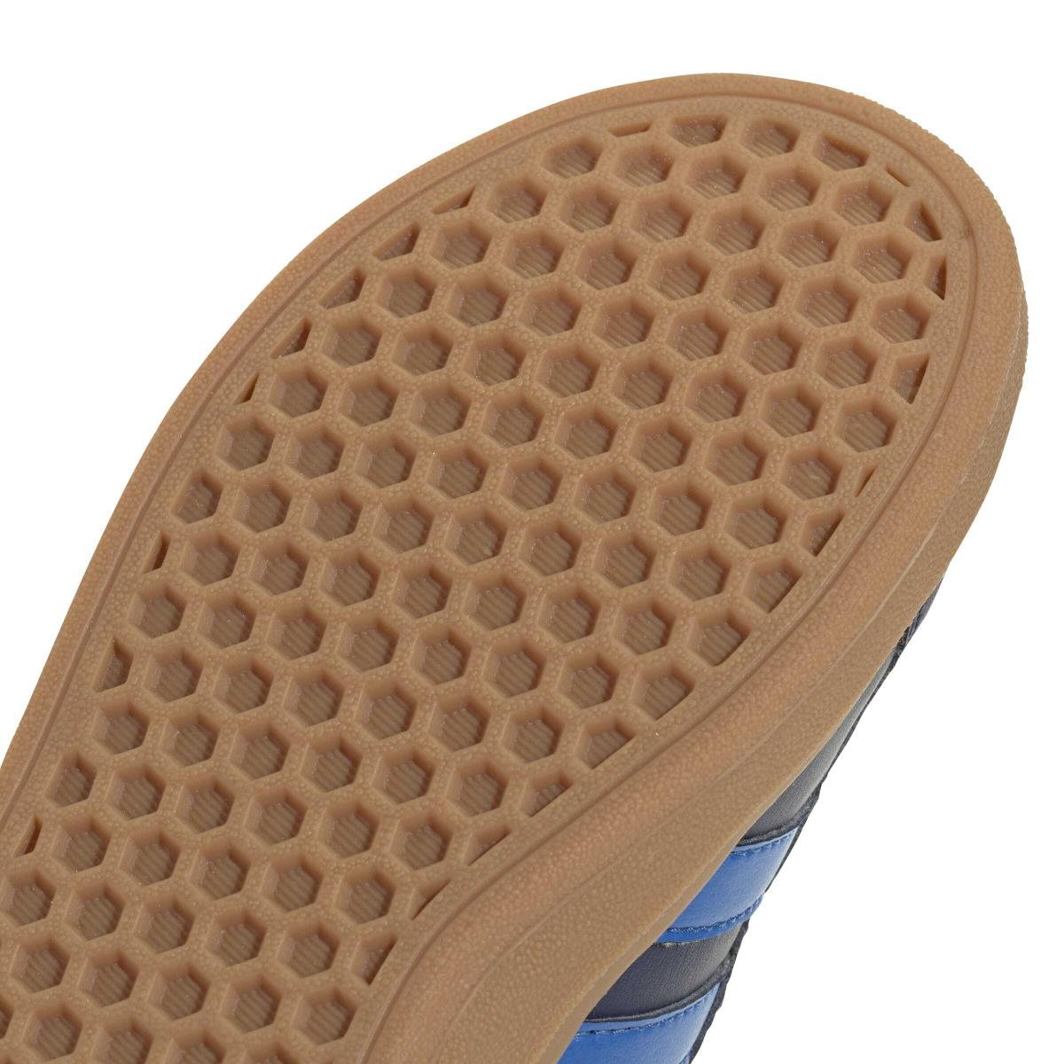 product/a/d/adidas_js4344_9_footwear_photography_detail_view_2_white-nw091725.jpg