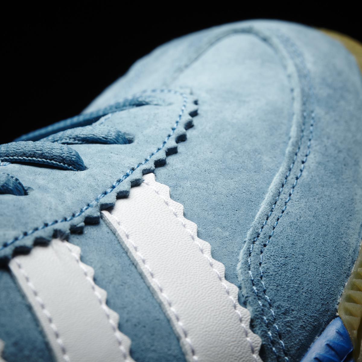product/a/d/adidas_m18444_6_footwear_photography_detail_view_1_white-nw091725.jpg