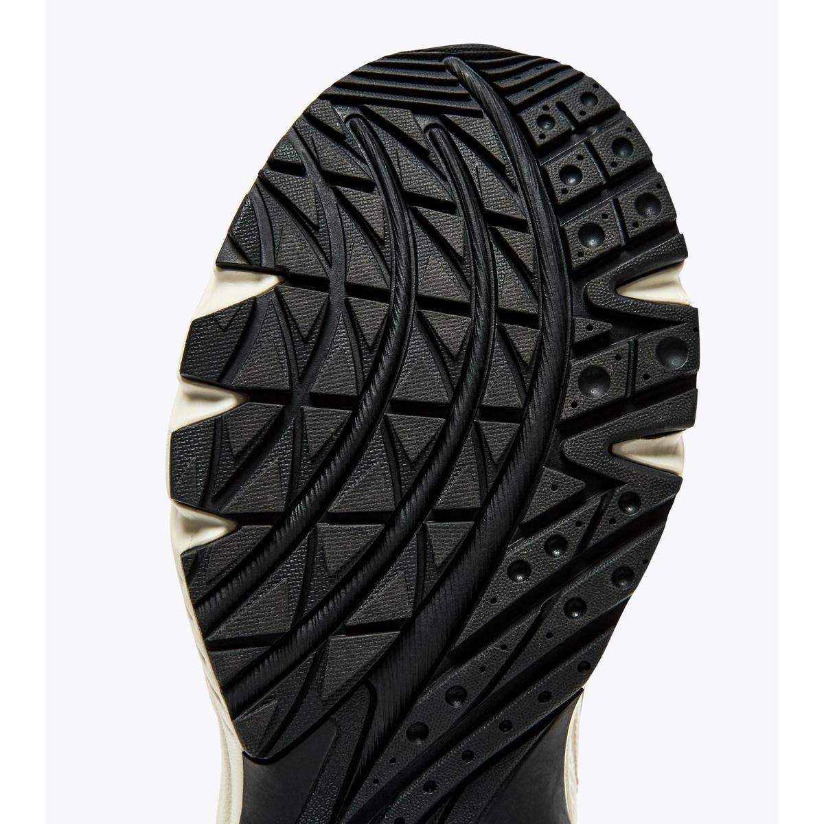 product/d/i/diadora_501.180418-96002_noir_5.jpg