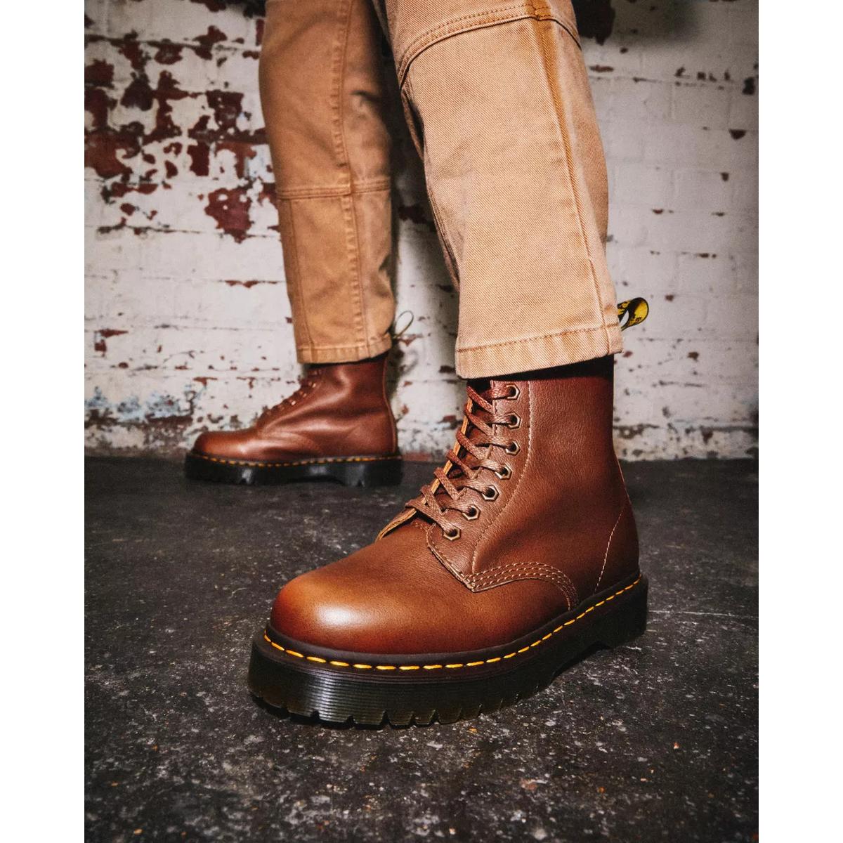 product/d/r/dr-martens_26981220_marron_2.jpg