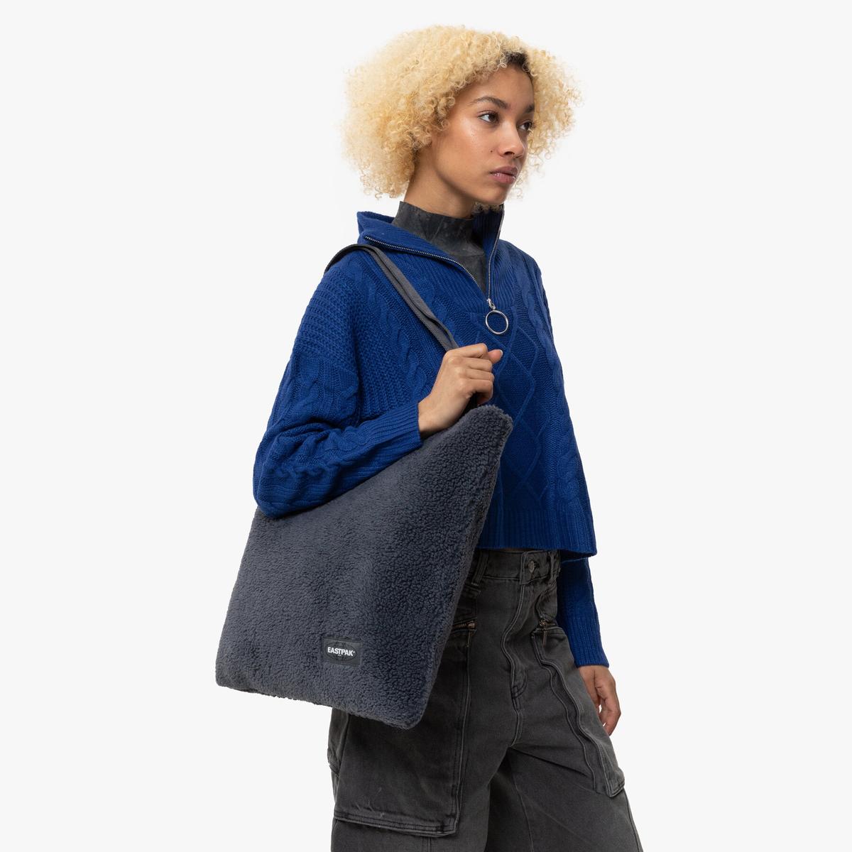 product/e/a/eastpak_ek0a5bck7o5_shear-wash-black_6.jpg